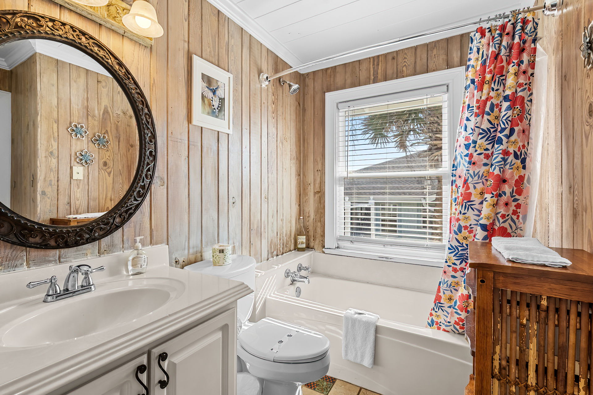 Golden Tide Oceanfront Pool Sleeps 18 | Photo 35