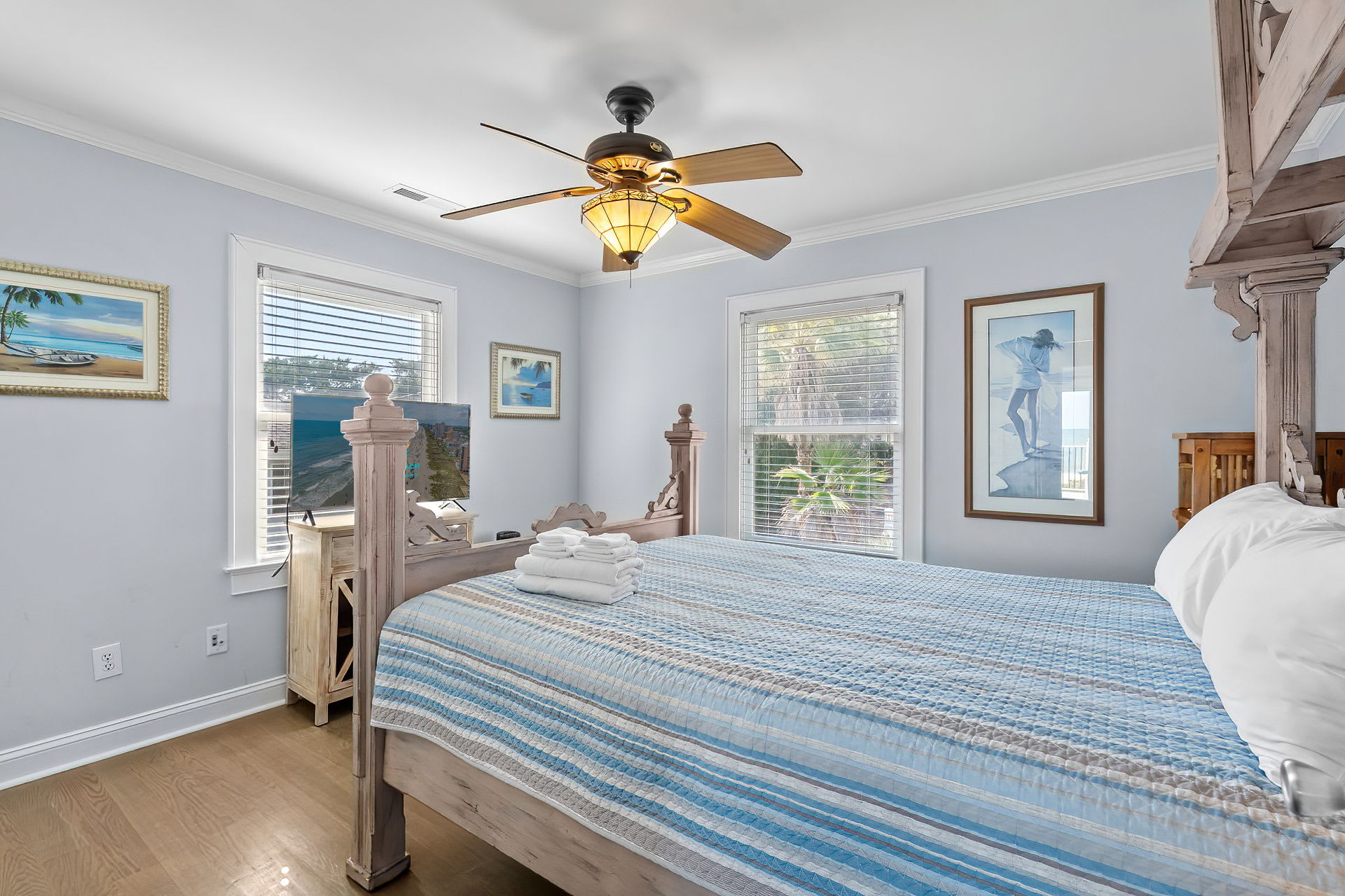 Golden Tide Oceanfront Pool Sleeps 18 | Photo 30