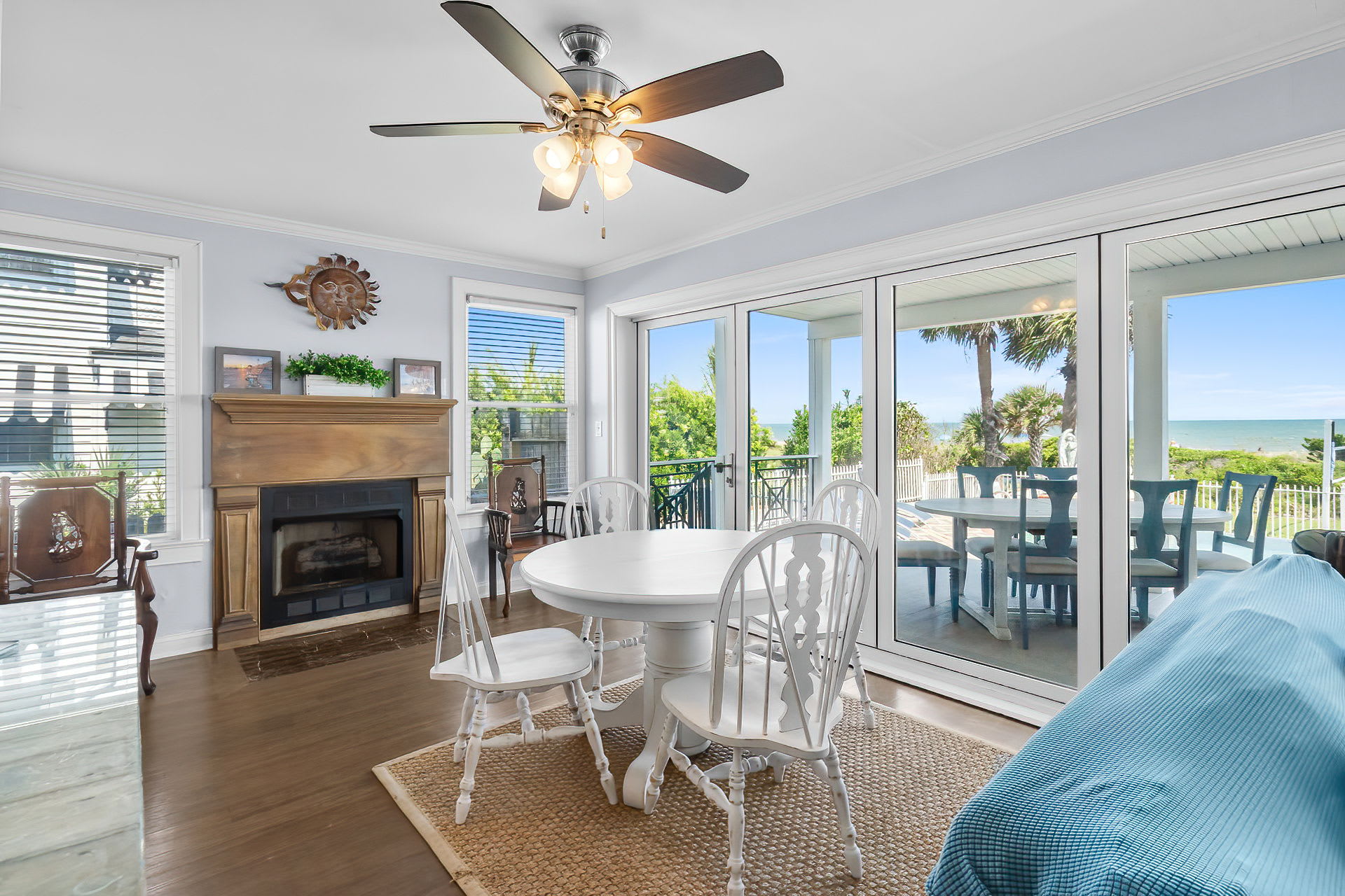 Golden Tide Oceanfront Pool Sleeps 18 | Photo 9