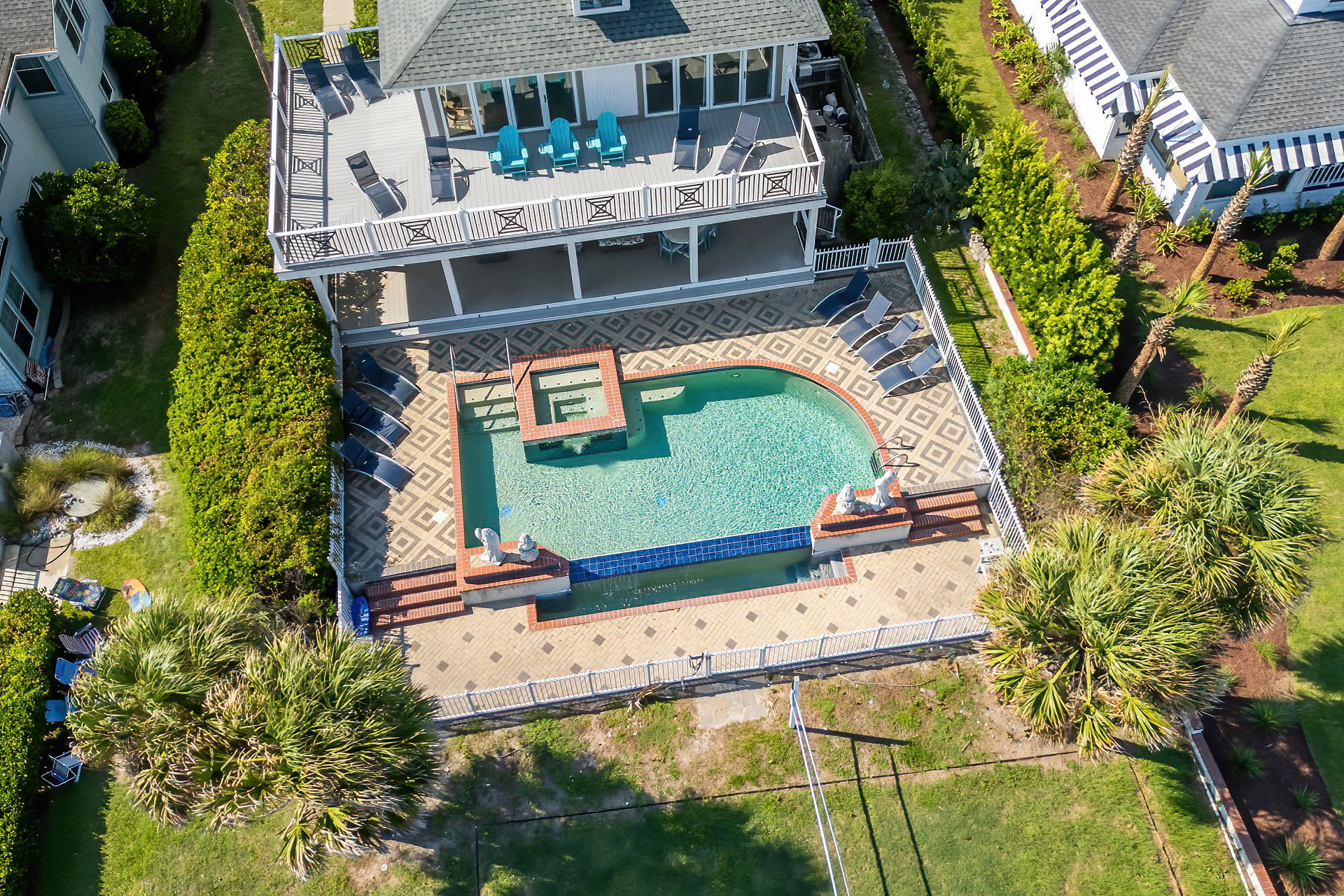 Golden Tide Oceanfront Pool Sleeps 18 | Photo 52