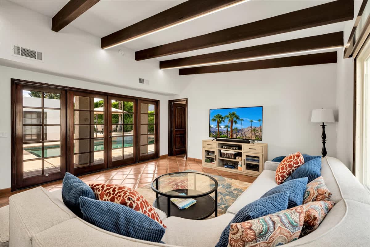 Casa Vista | 4BR Villa with Private Pool - Photo 2
