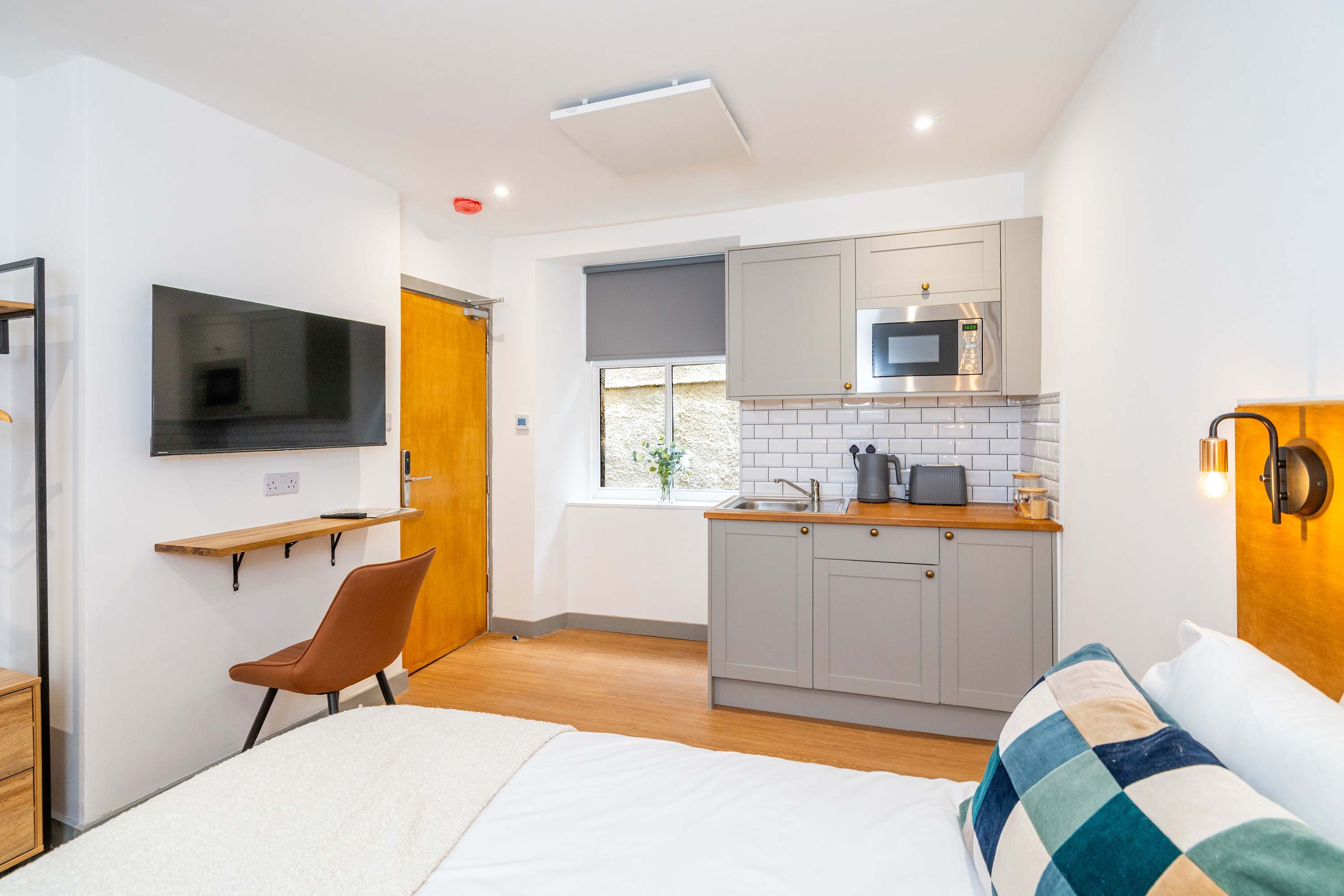 Stylish Studio at The Brewery in West Terrace 15 EH30 9LL - Property image 4 - VivreStays