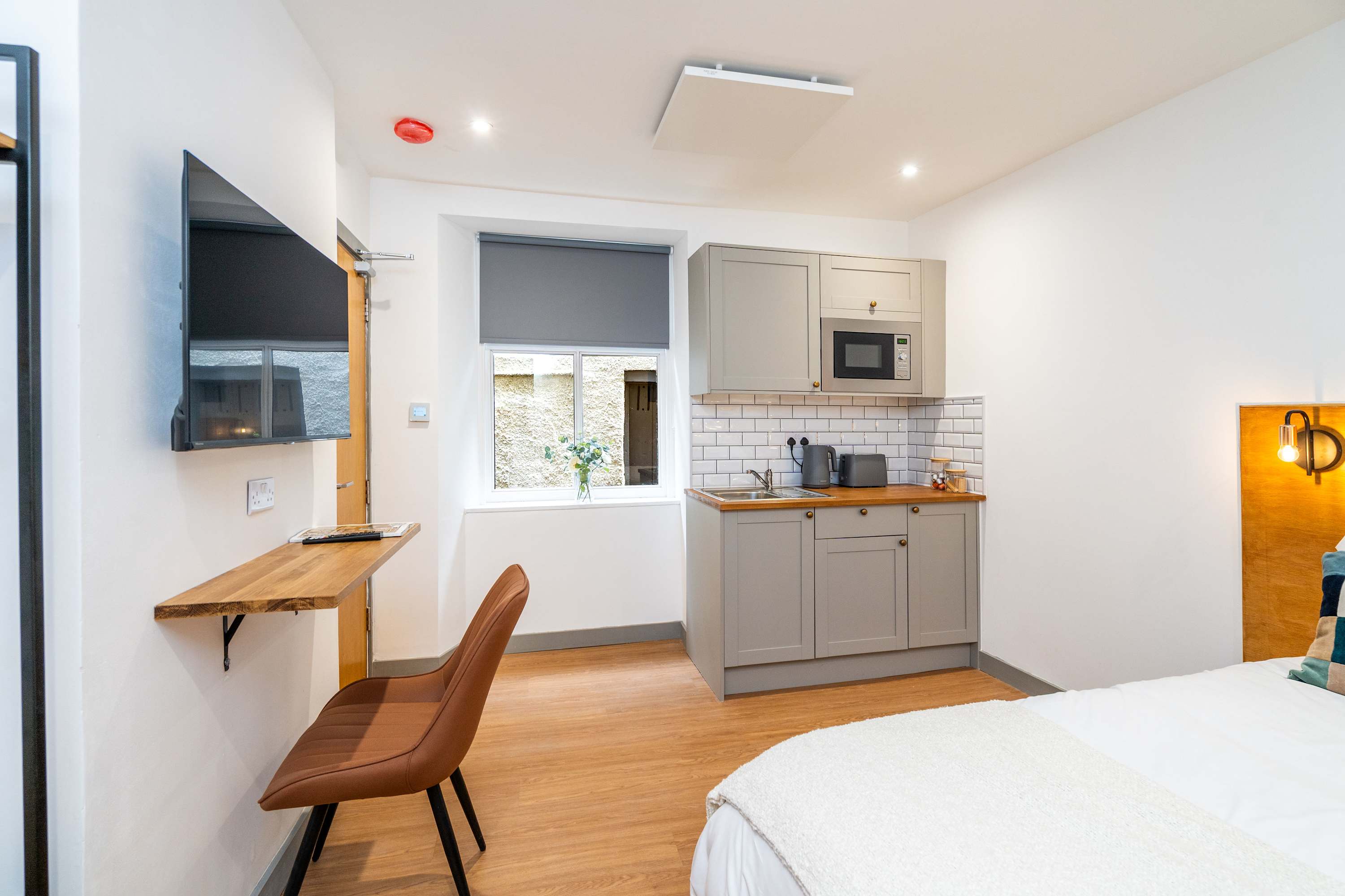 Stylish Studio at The Brewery in West Terrace 15 EH30 9LL - Property image 5 - VivreStays