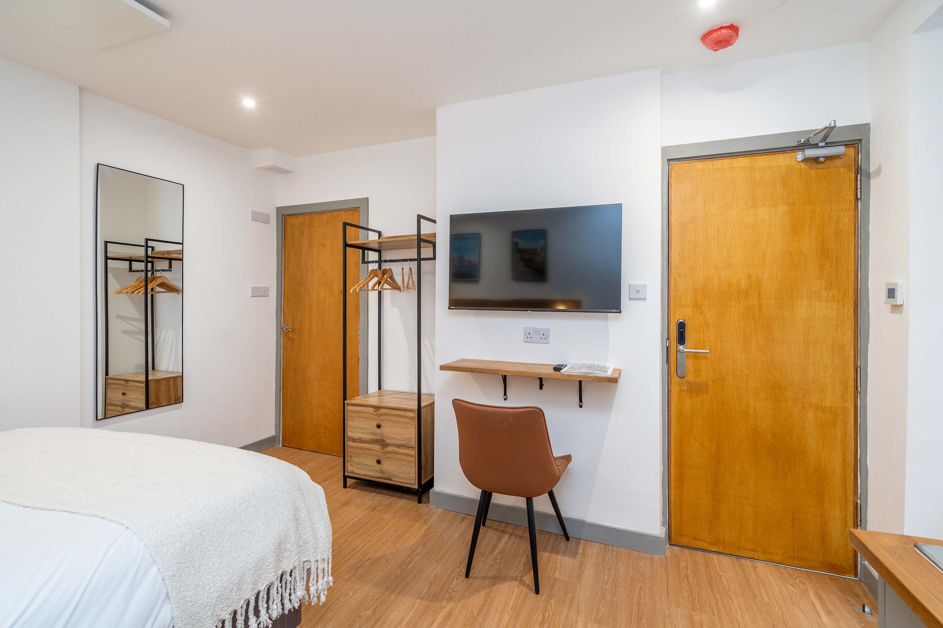 Stylish Studio at The Brewery in West Terrace 15 EH30 9LL - Property image 10 - VivreStays
