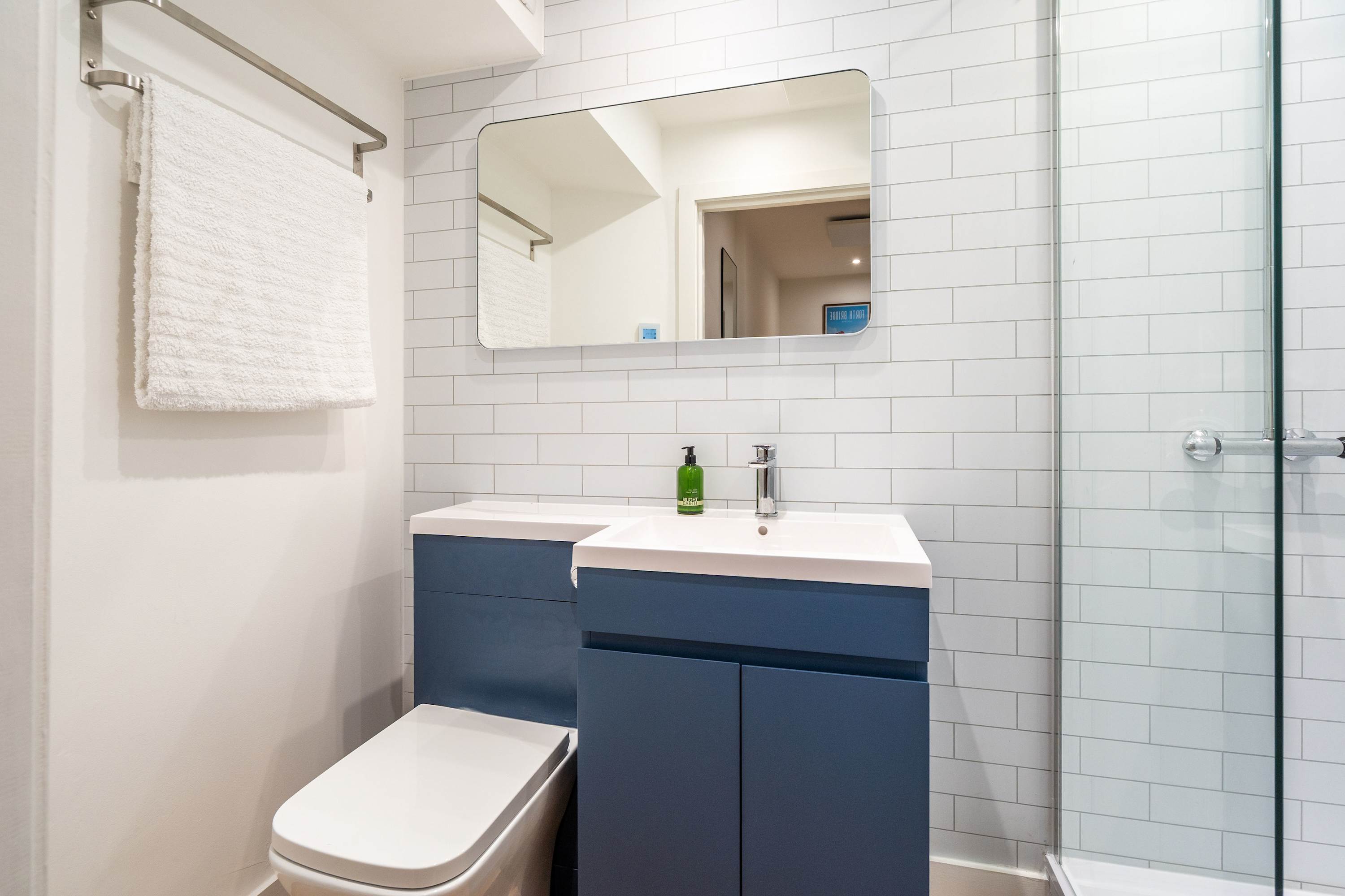 Stylish Studio at The Brewery in West Terrace 15 EH30 9LL - Property image 9 - VivreStays