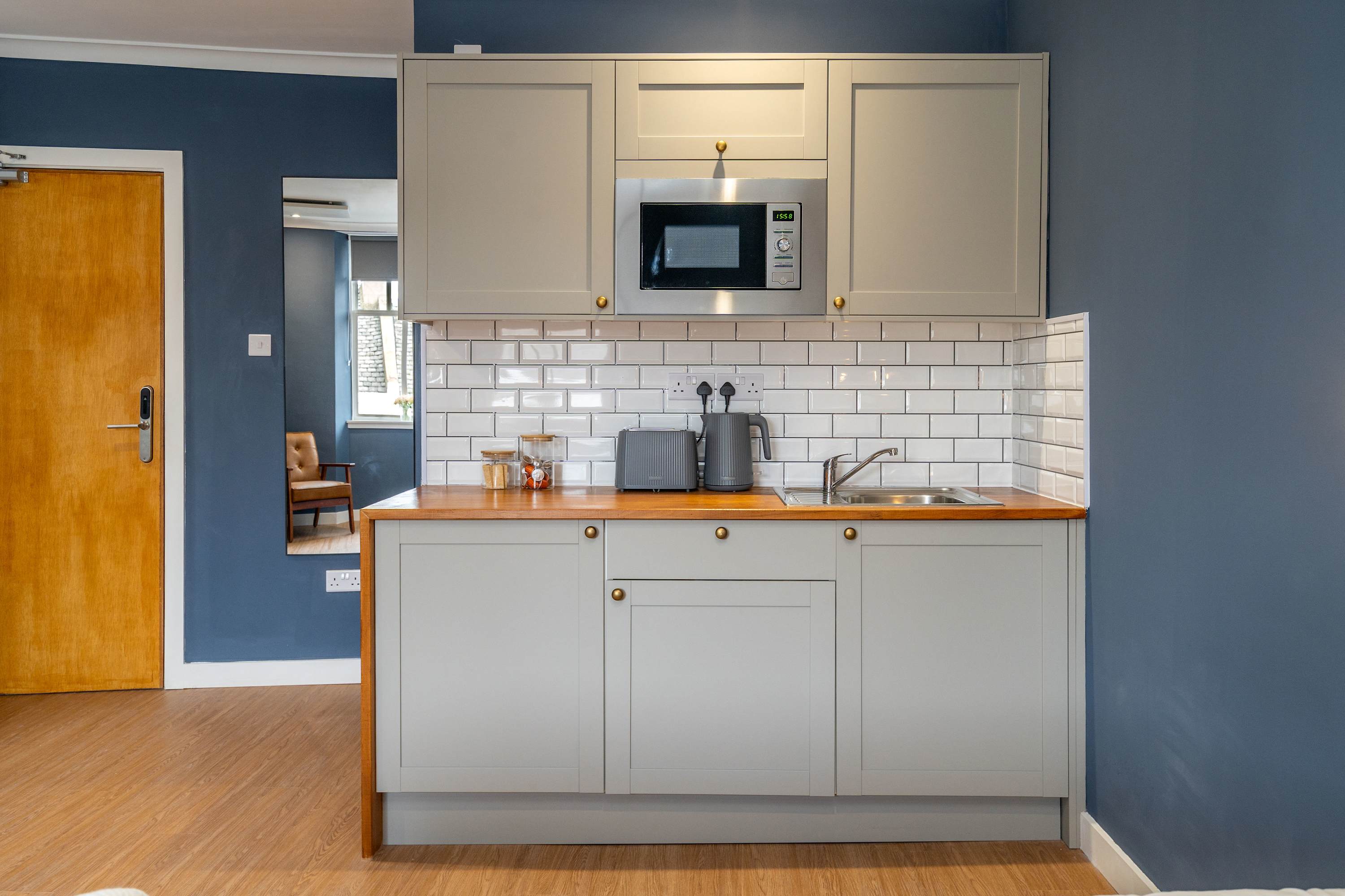 Modern Studio at The Brewery in West Terrace 15 EH30 9LL - Property image 5 - VivreStays
