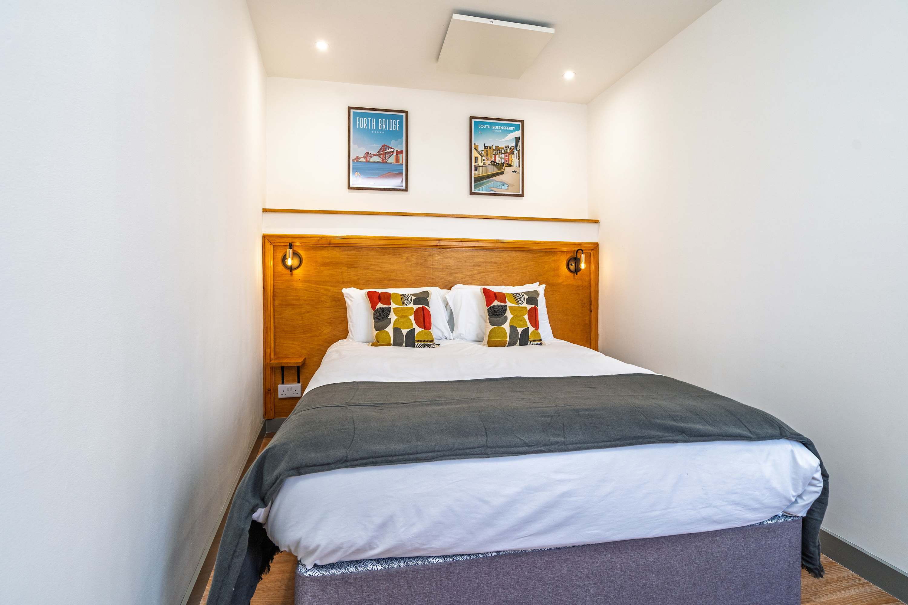 Cozy Studio at The Brewery in West Terrace 15 EH30 9LL - Property image 2 - VivreStays