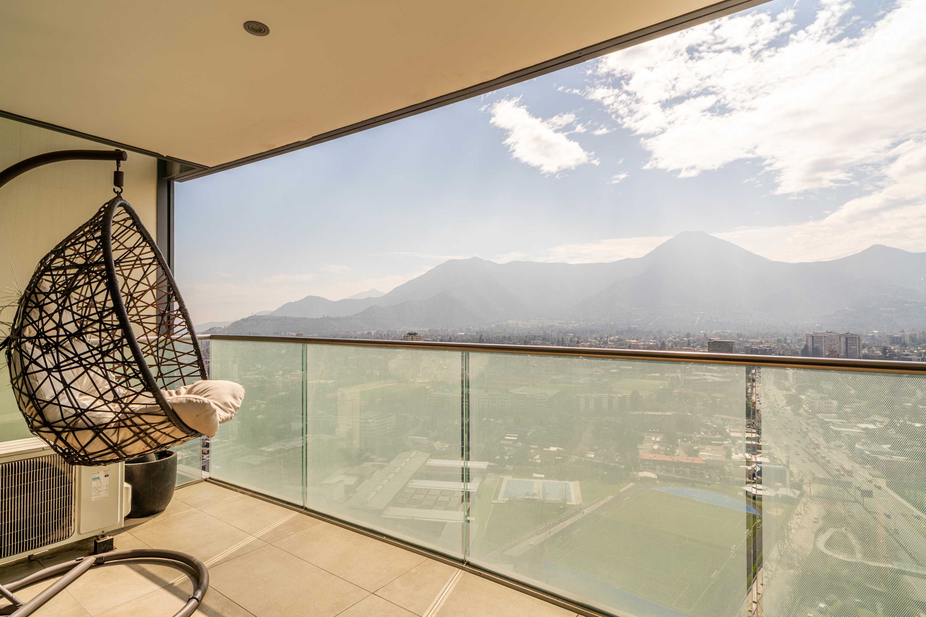 HOM 1-bed floor 34 with view and pool · Las Condes — Las Condes, Santiago Metropolitan — vacation rental