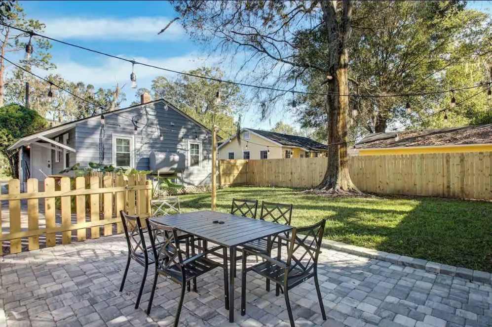 Cozy Jacksonville Bungalow — photo 4