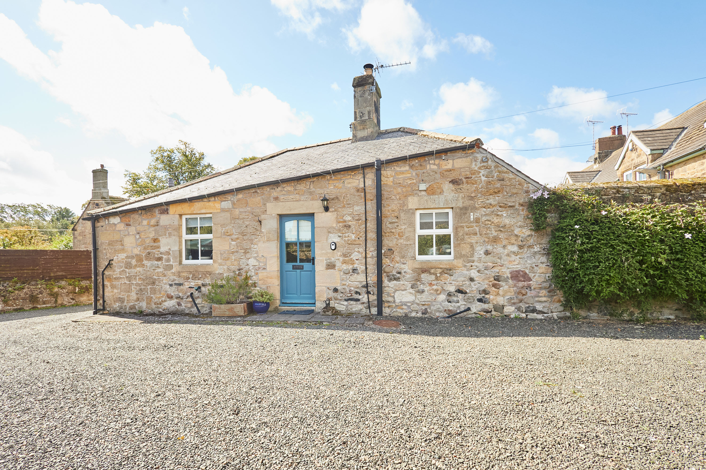 The Cottage ALN – photo 1