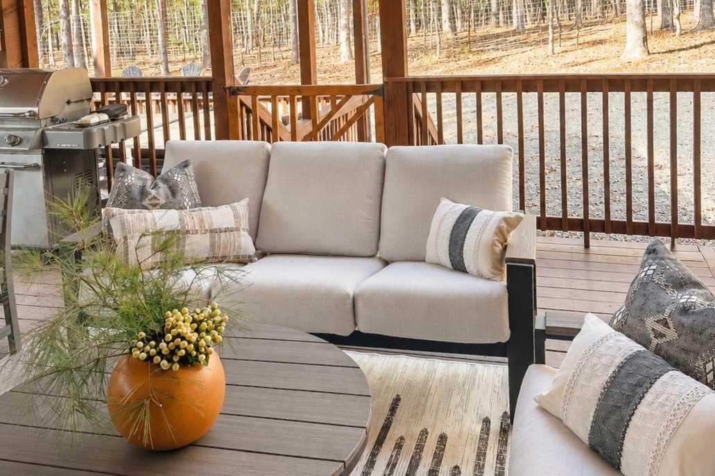 As Seen on TV! Safari Views + Hot Tub + Firepit