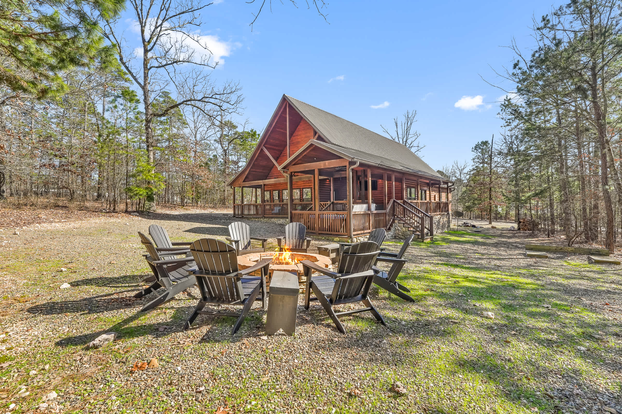 As Seen on TV! Safari Views + Hot Tub + Firepit