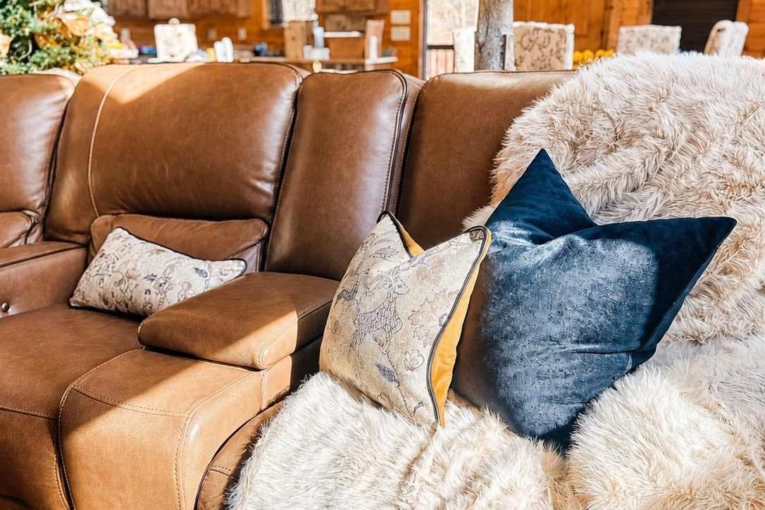 As Seen on TV! Safari Views + Hot Tub + Firepit