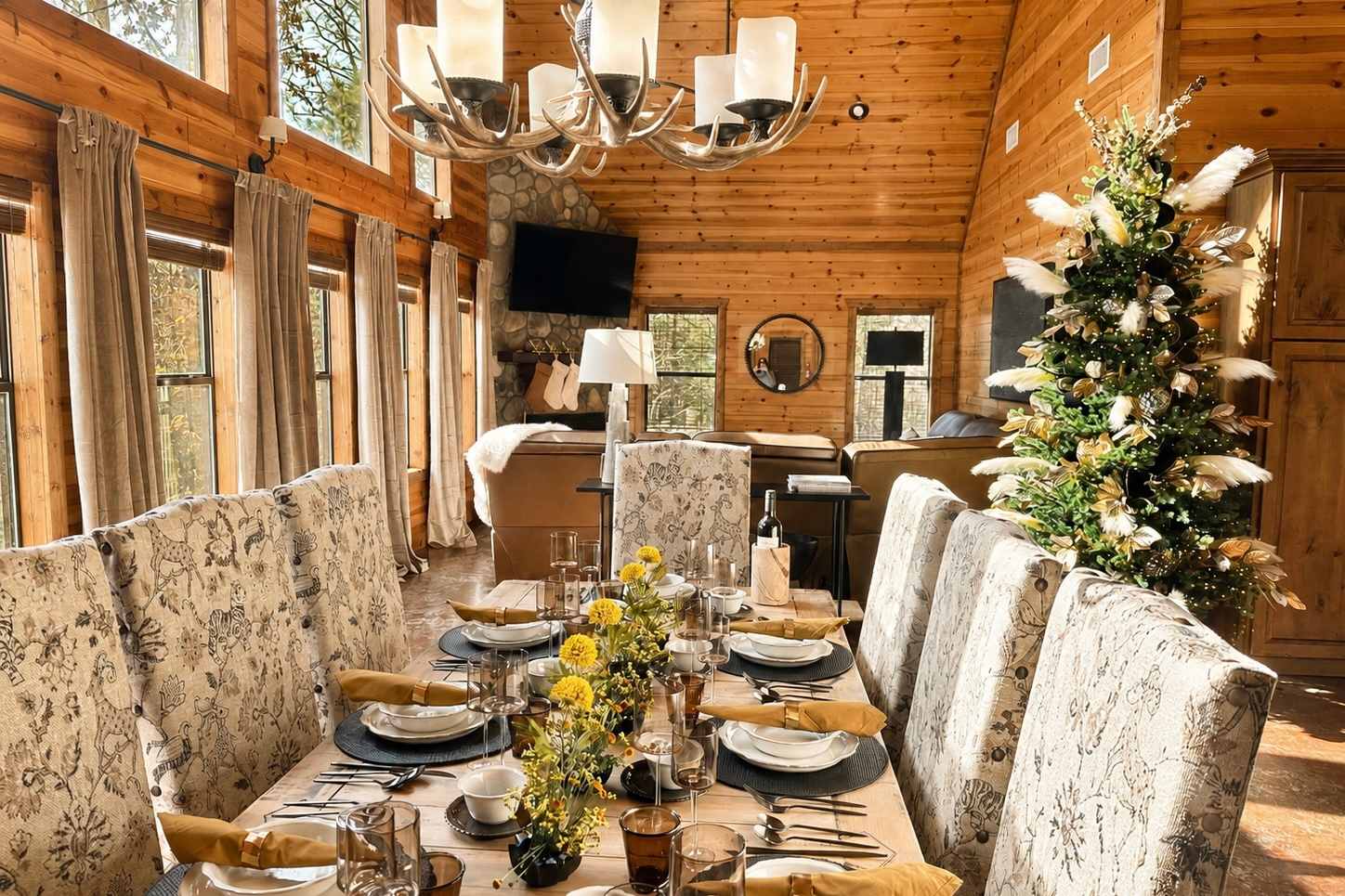 As Seen on TV! Safari Views + Hot Tub + Firepit