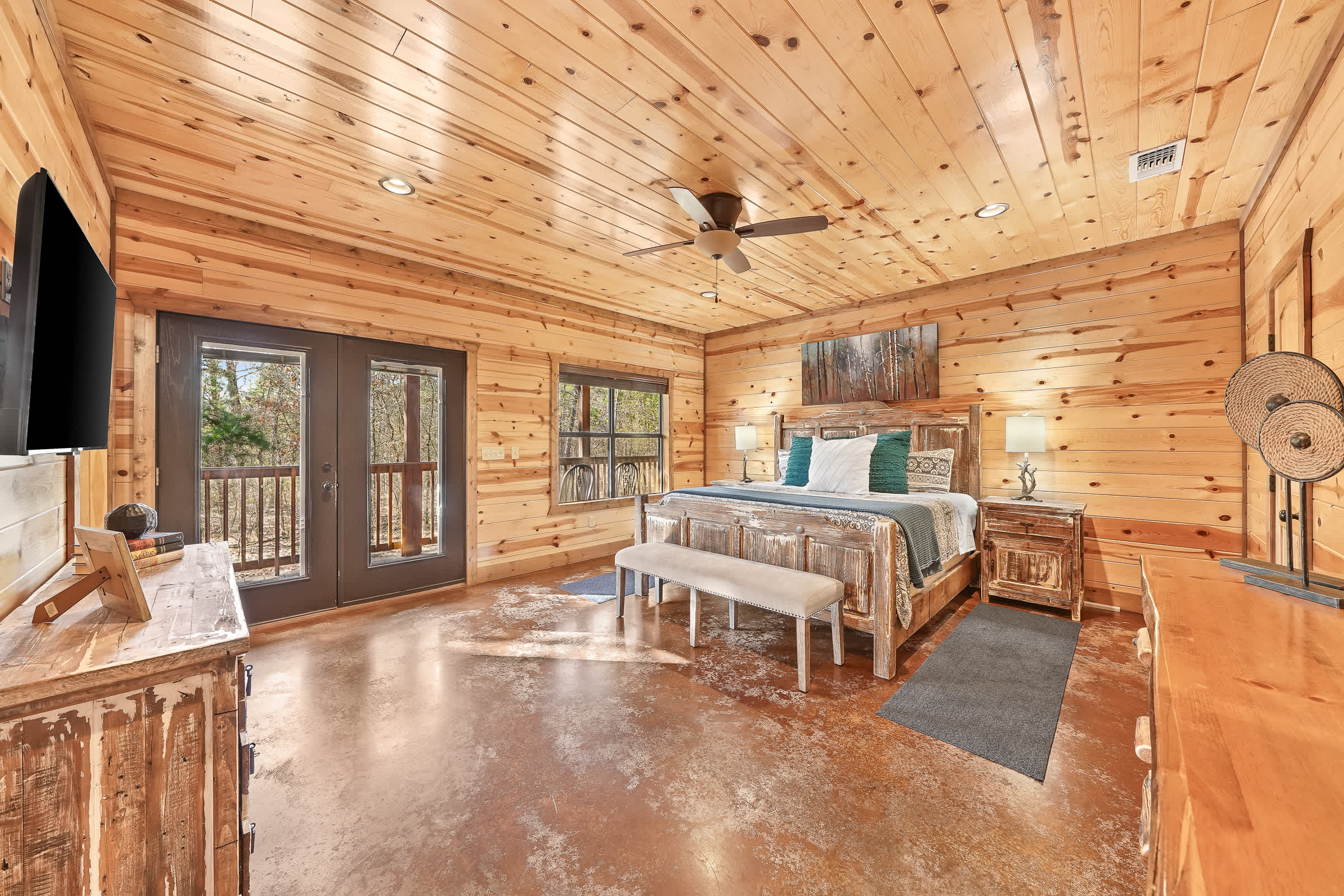 As Seen on TV! Safari Views + Hot Tub + Firepit
