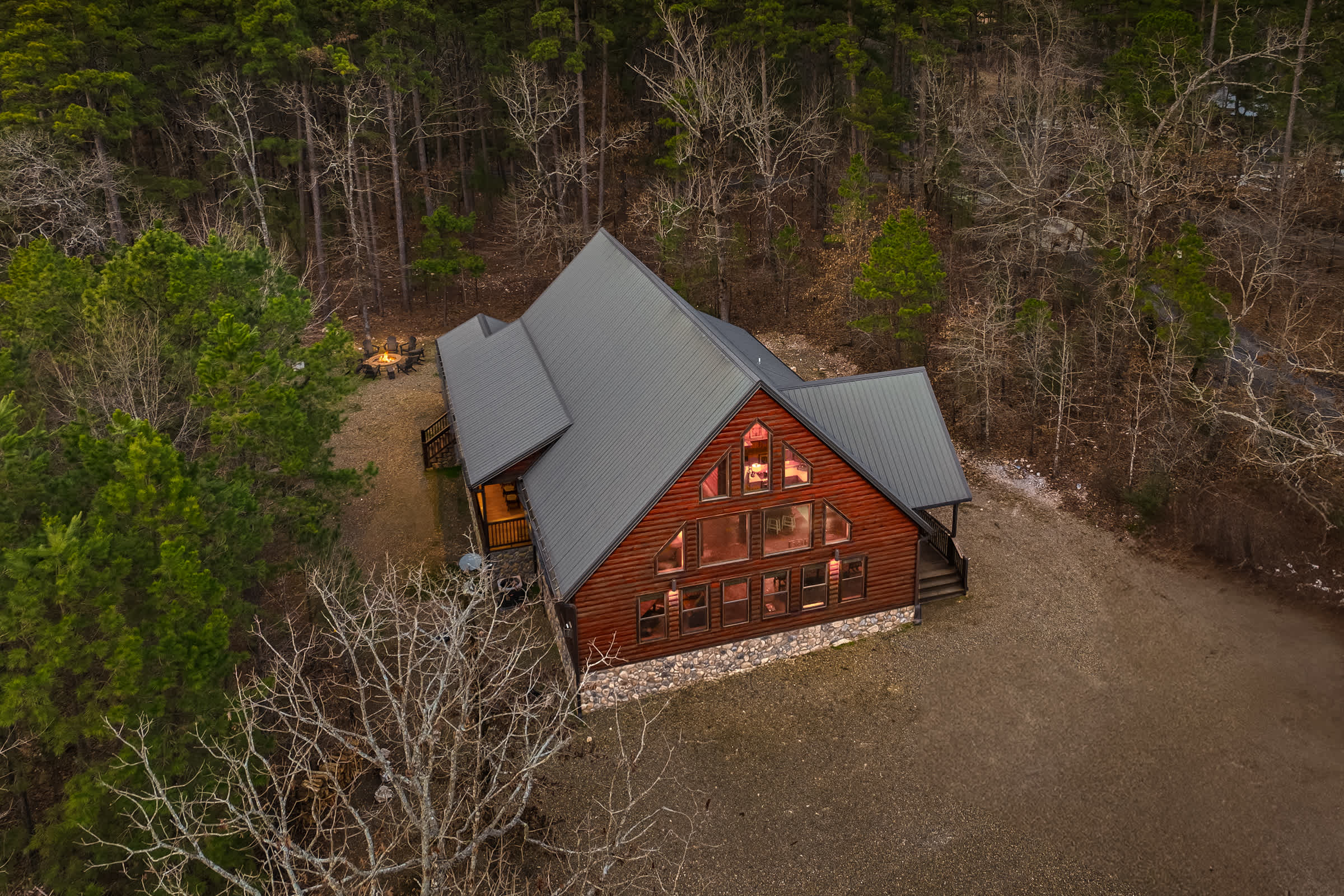 As Seen on TV! Safari Views + Hot Tub + Firepit