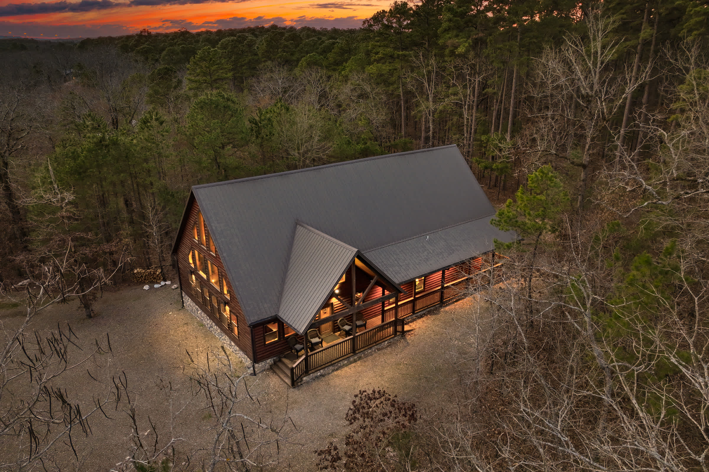 As Seen on TV! Safari Views + Hot Tub + Firepit