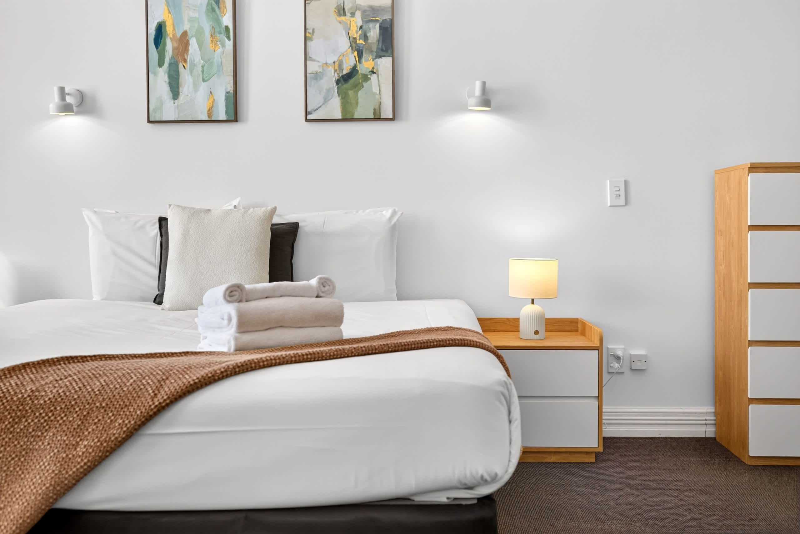 Cosy 1BR Escape in Auckland Central Zodiak Stays | Photo 3