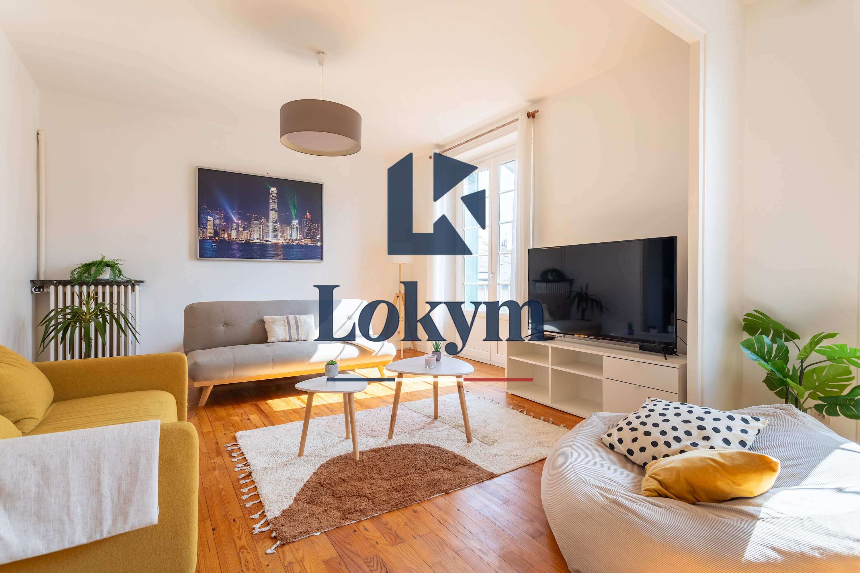 Appartement chic en centre-ville avec garage privé et wi-fi