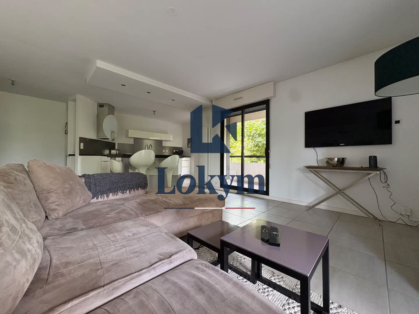 Lokym- appartement spacieux avec garage