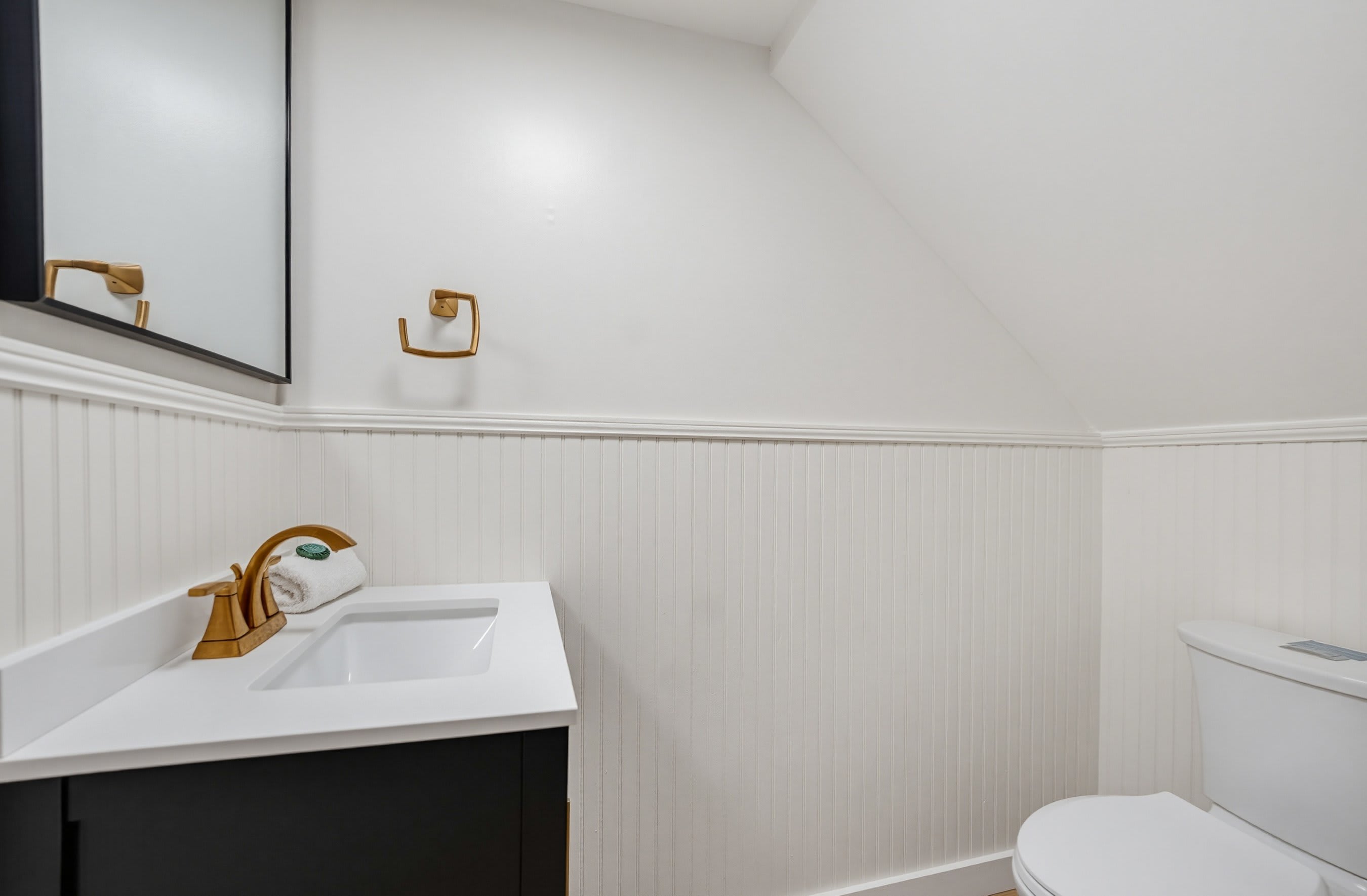 409 Captain John Fripp Villa | Photo 11