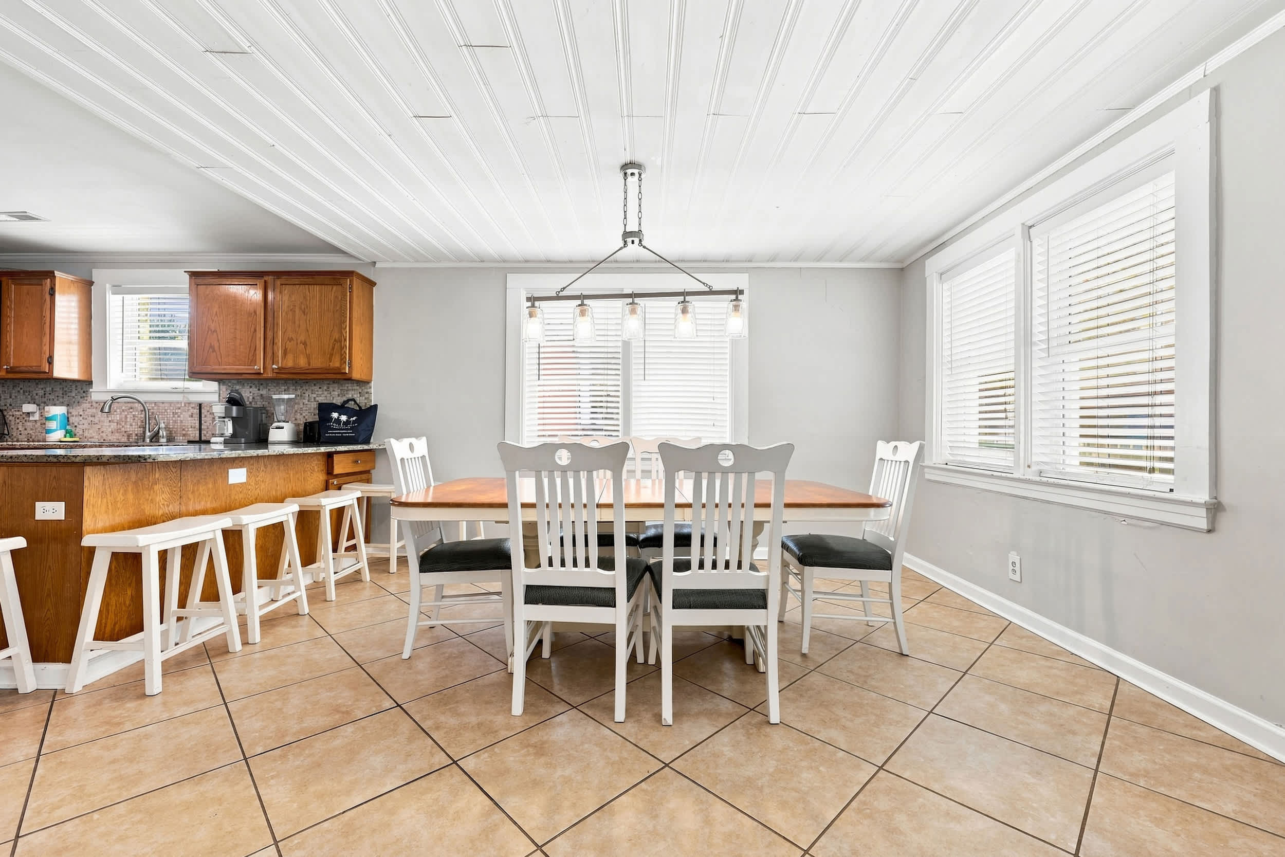 Hazels Child Oceanfront Large  Beach House