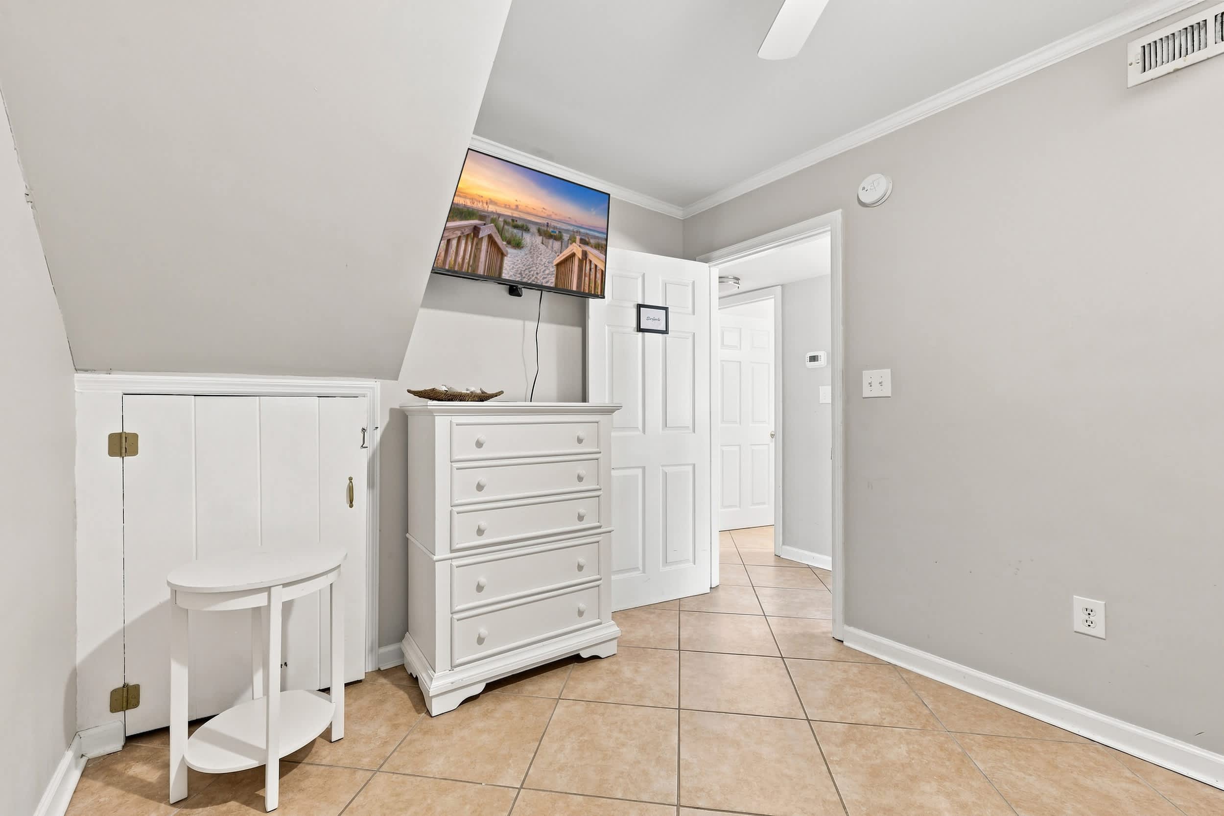 Hazels Child Oceanfront Large  Beach House