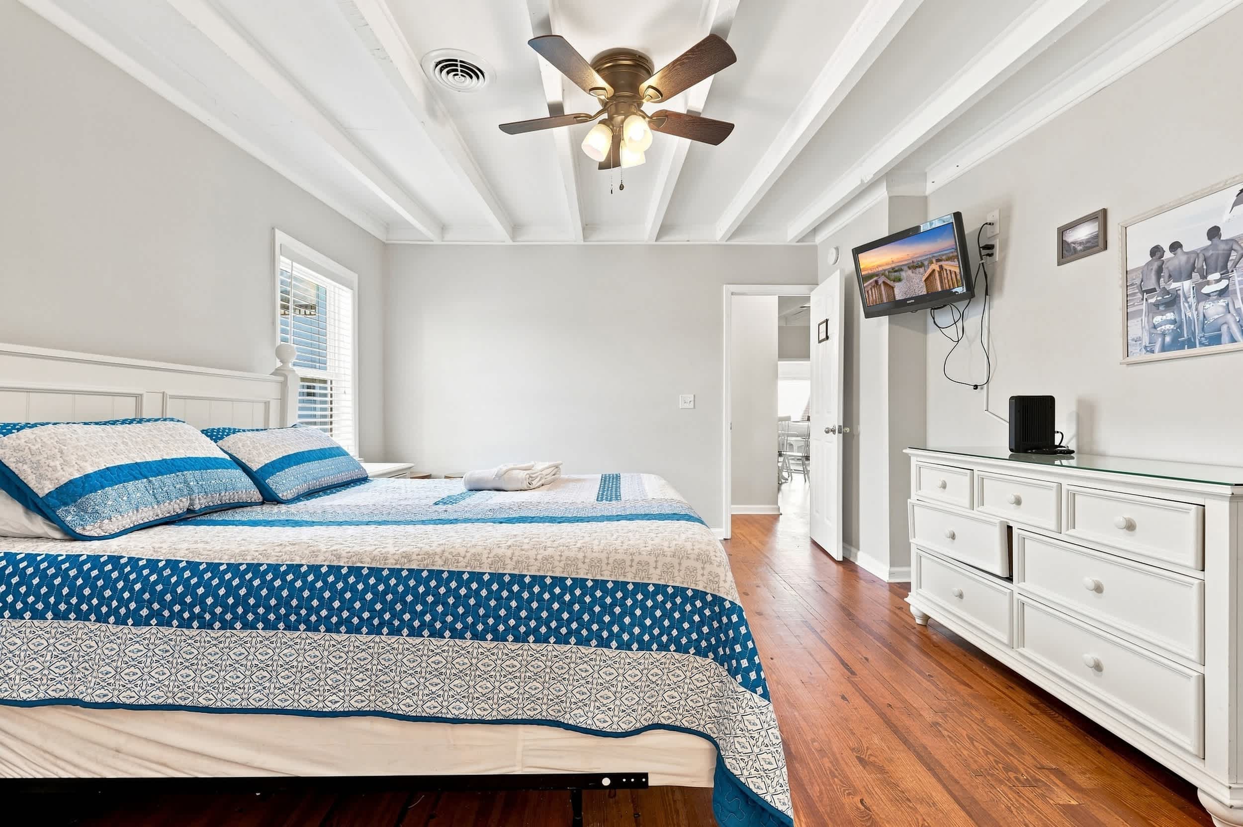 Hazels Child Oceanfront Large  Beach House