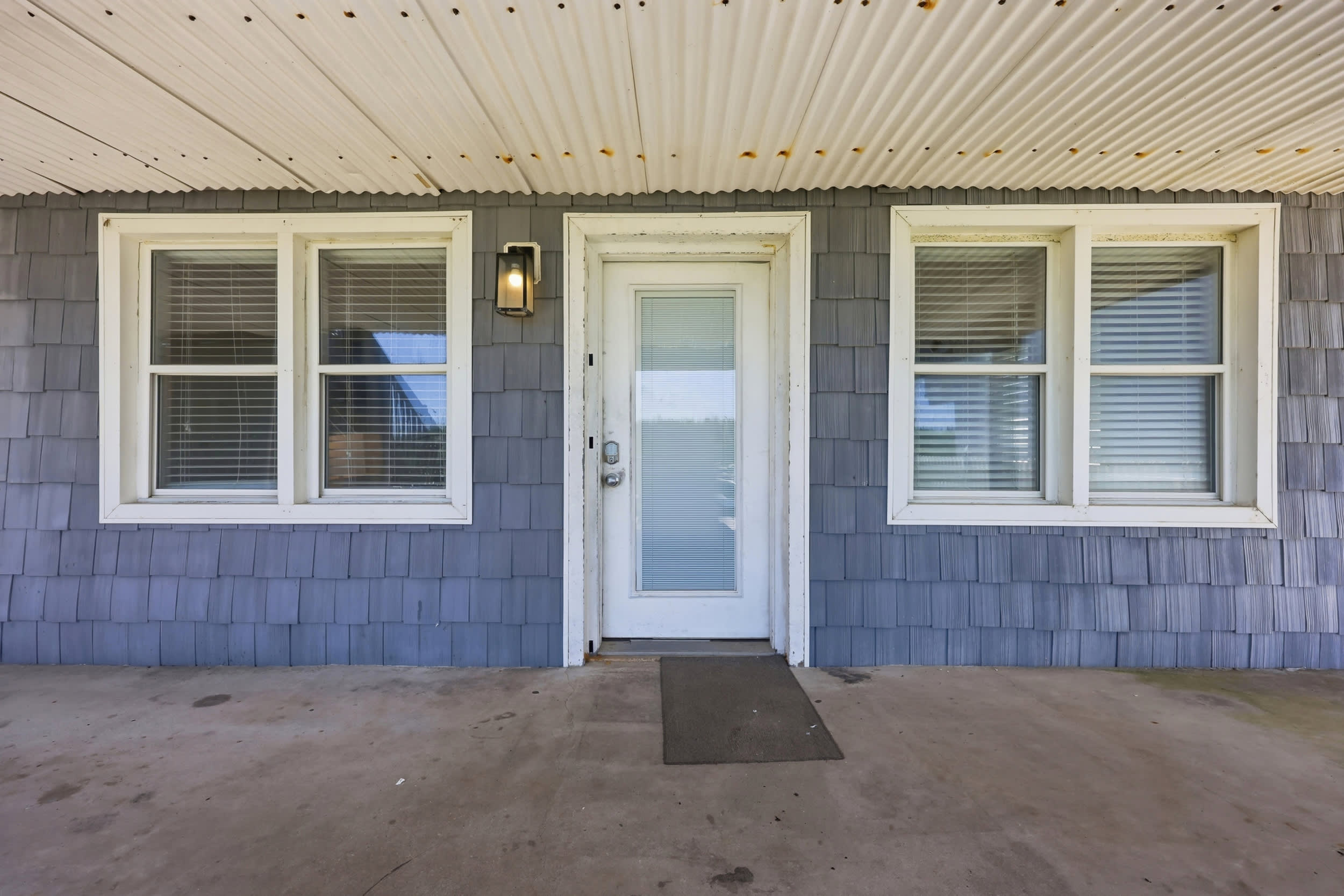 Hazels Child Oceanfront Large  Beach House
