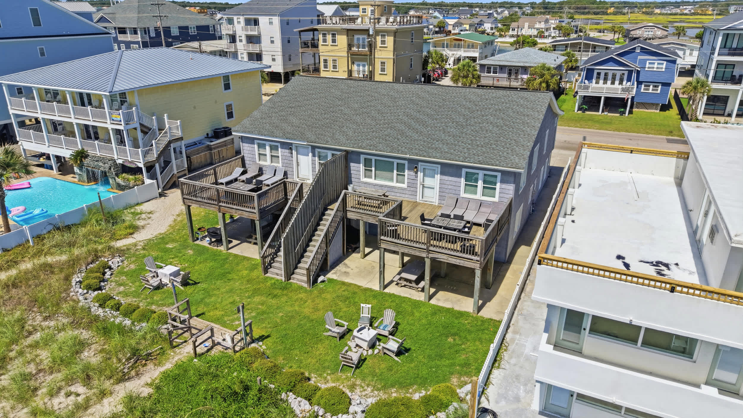 Hazels Castle Huge 2 in 1 Oceanfront House near  Pier