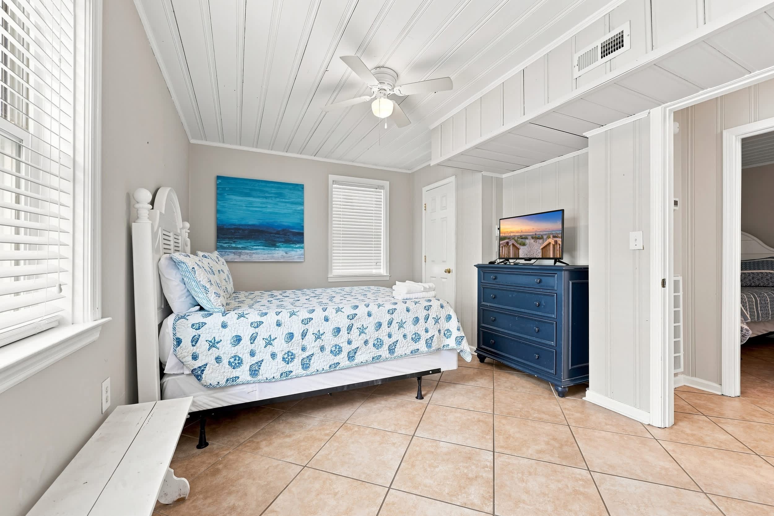 Hazels Castle Huge 2 in 1 Oceanfront House near  Pier