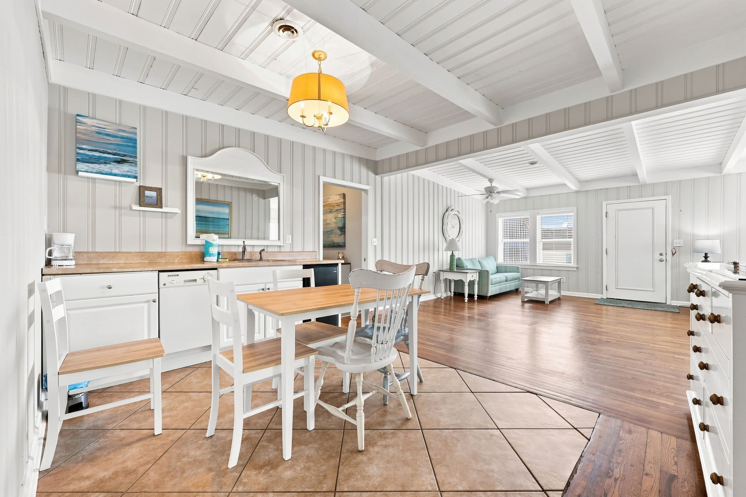 Hazels Castle Huge 2 in 1 Oceanfront House near  Pier