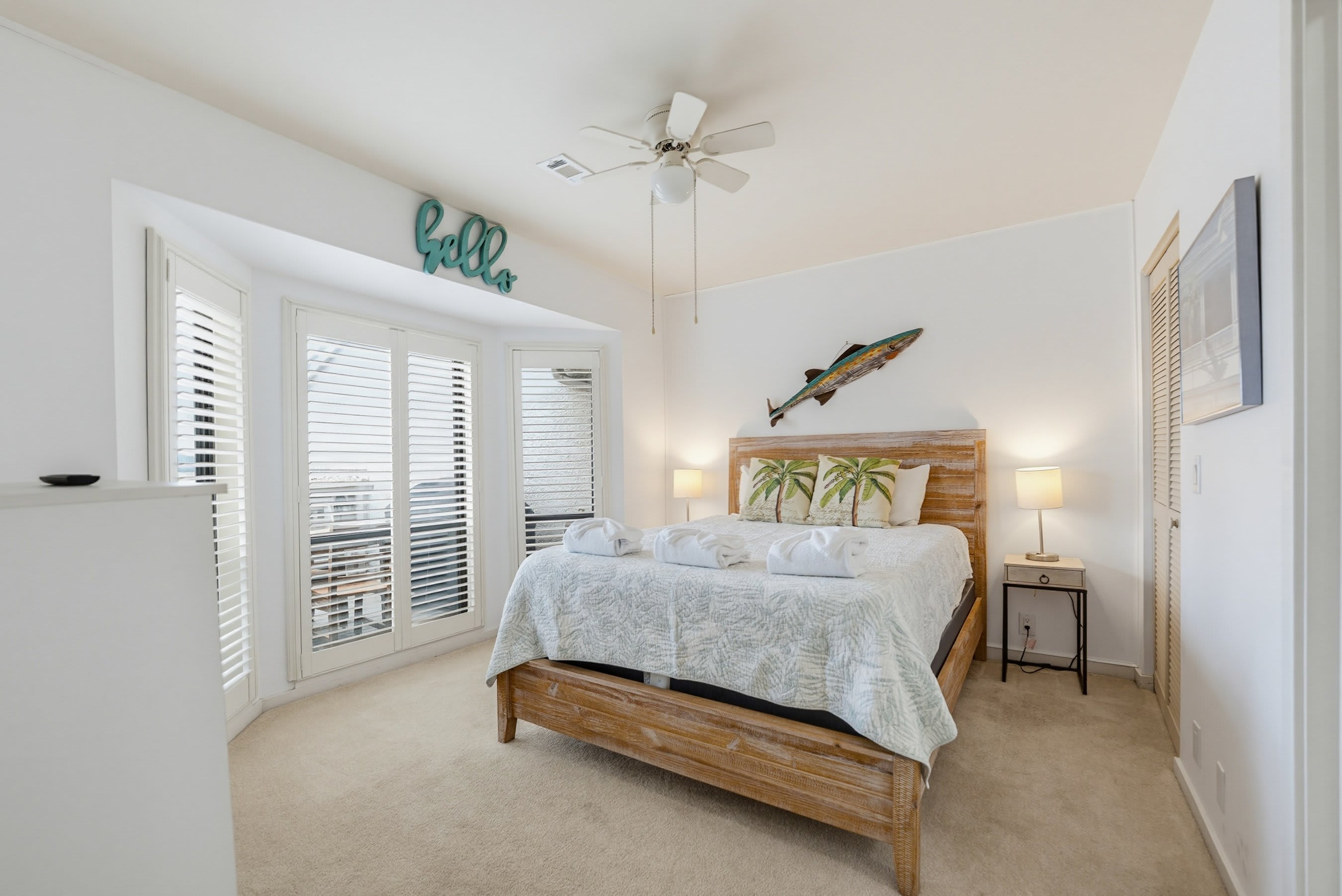145 Ocean Point Dr 4