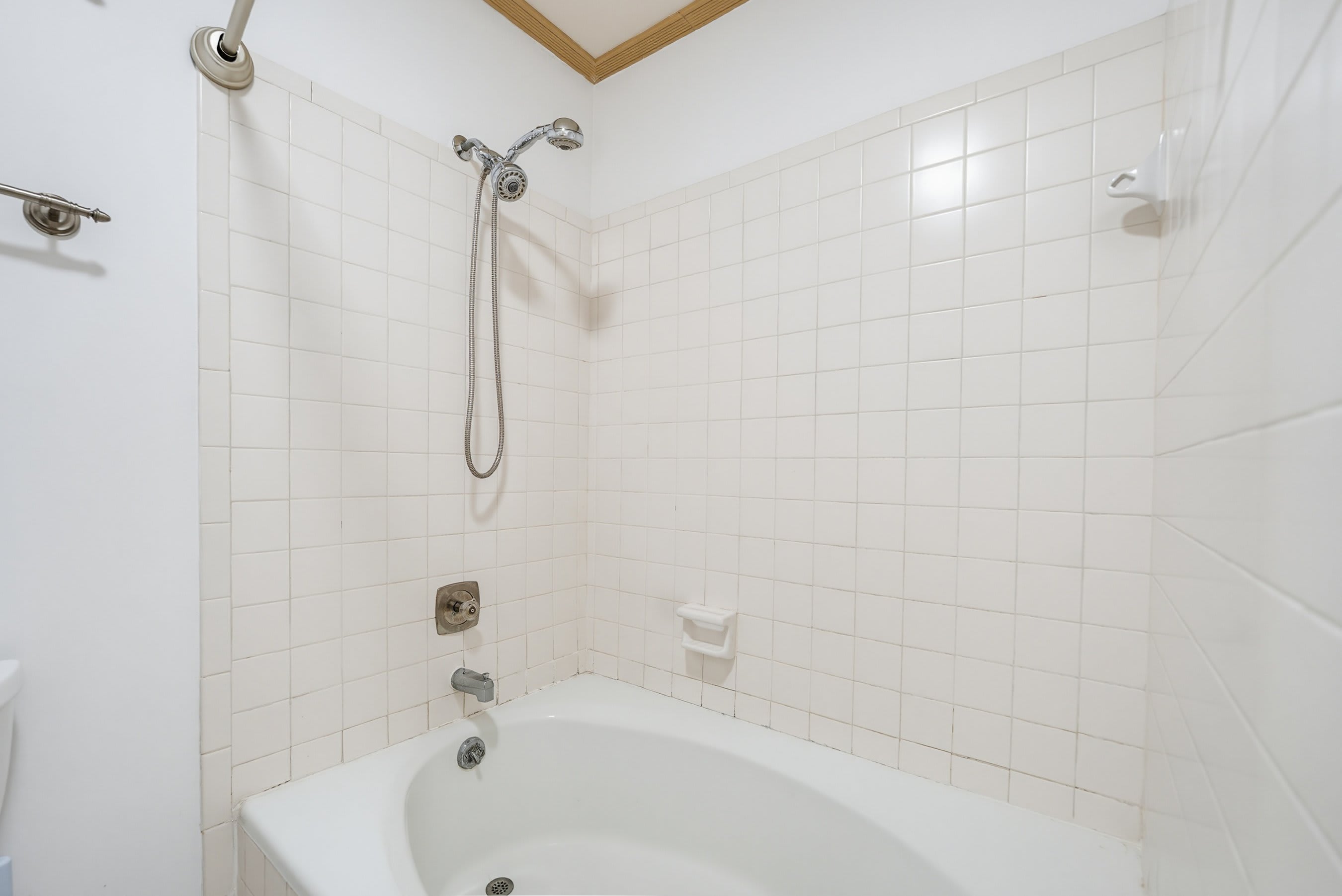 145 Ocean Point Dr | Photo 23