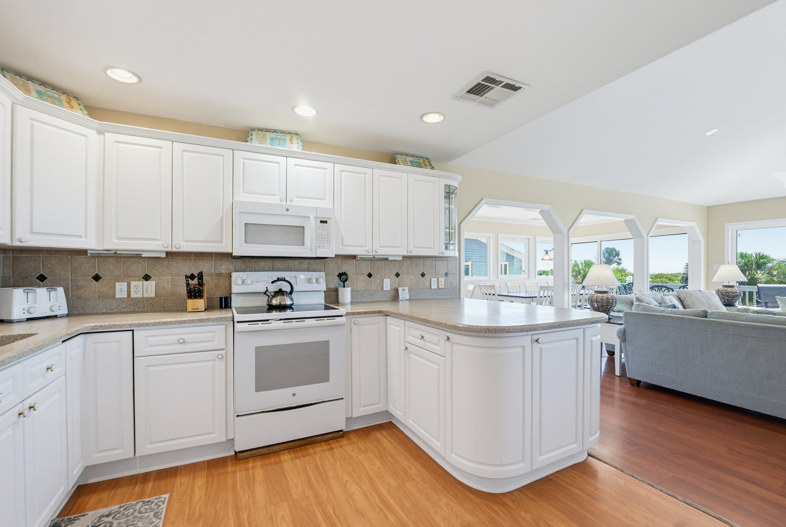 726 Seahorse Road | Photo 11