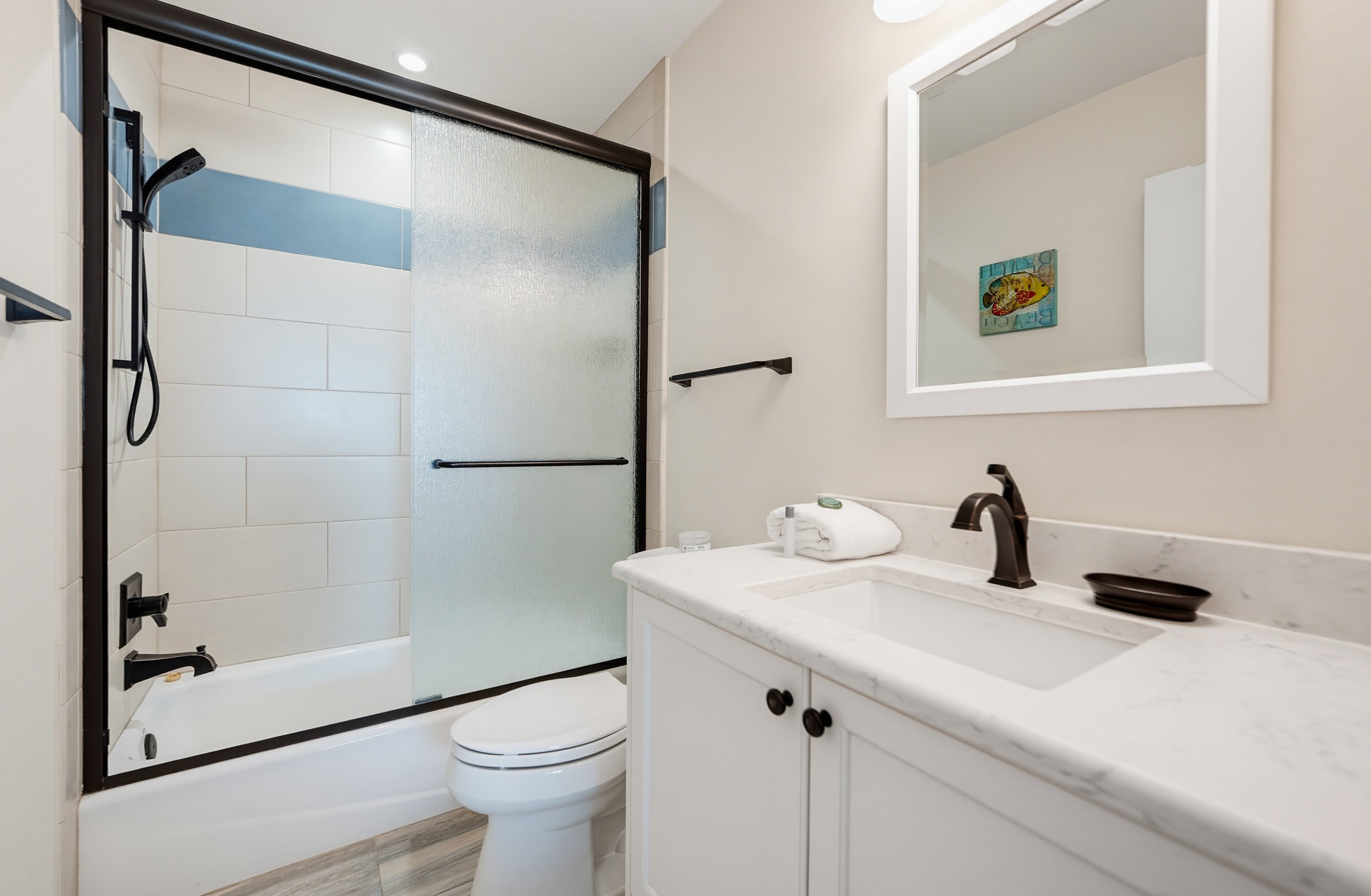 637 Newhaven | Photo 18