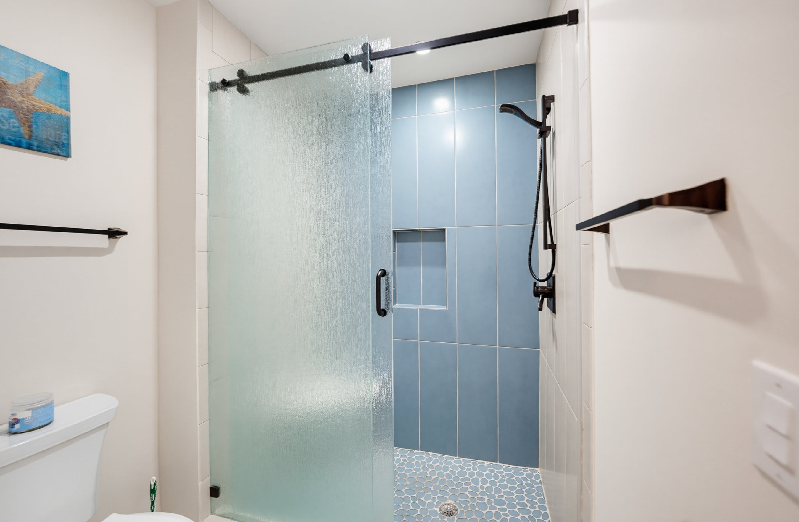 637 Newhaven | Photo 23