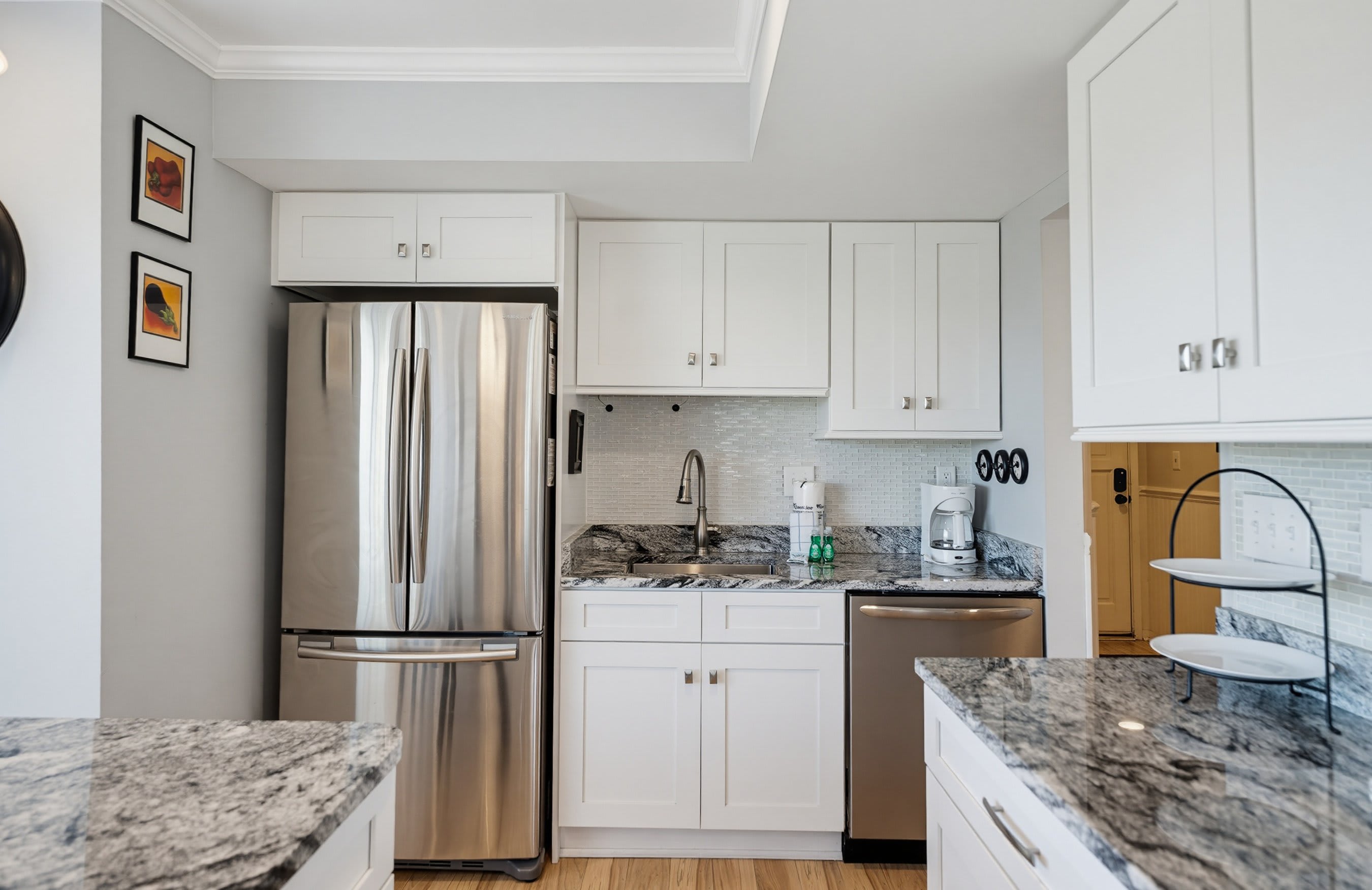 665 Newhaven | Photo 10