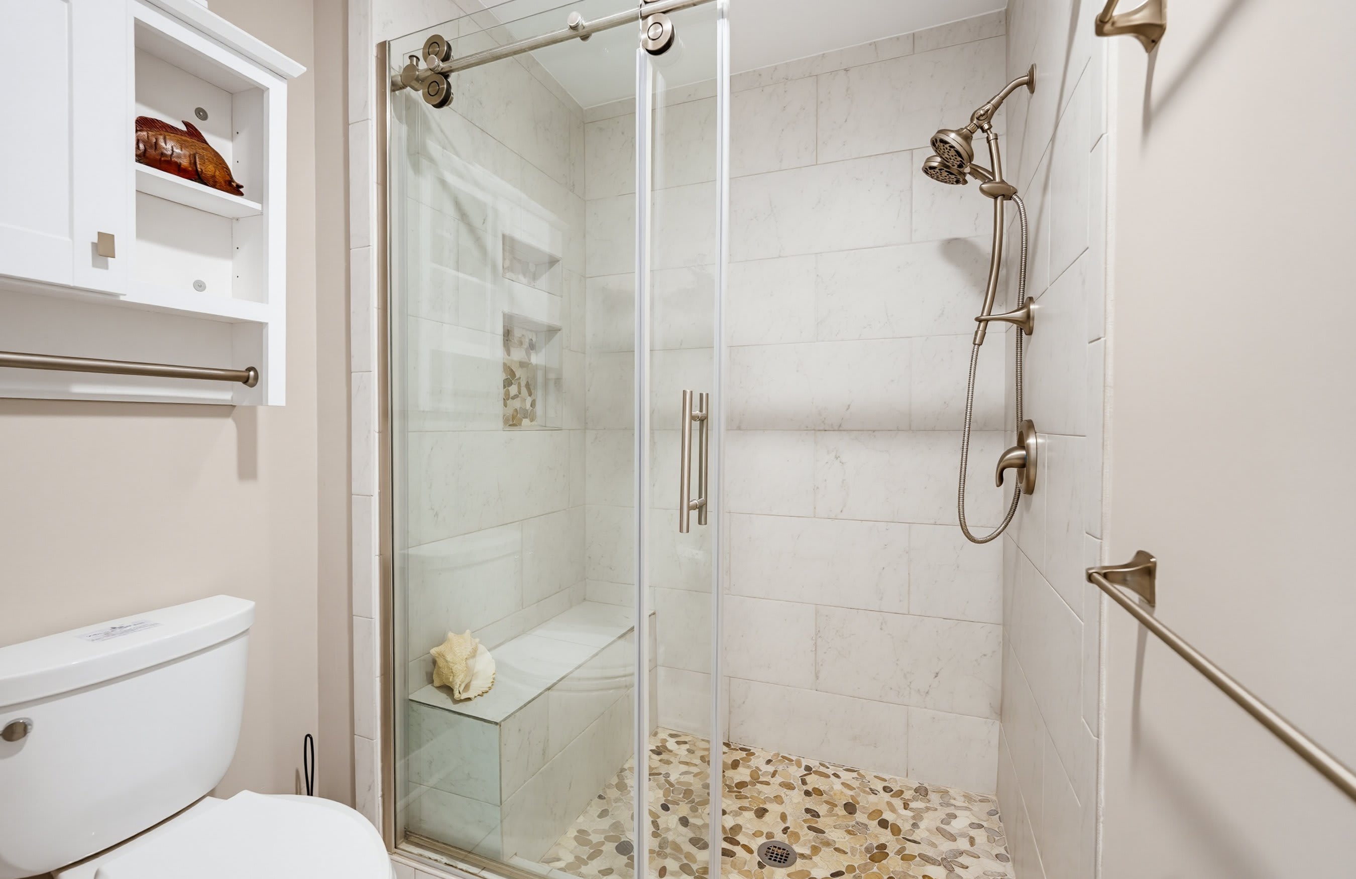 665 Newhaven | Photo 17