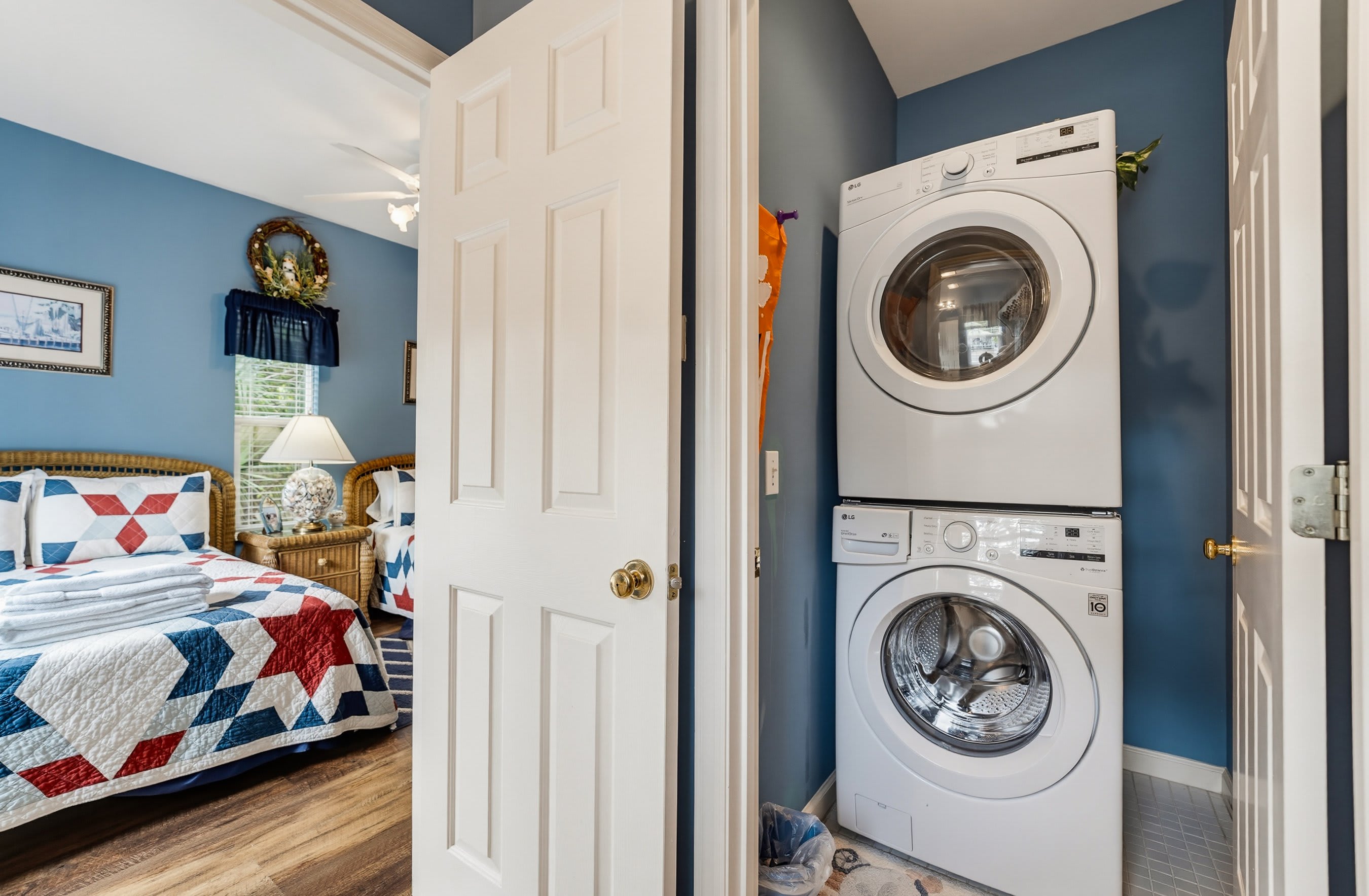 Guest Bathroom with Tub/Shower Combo and Laundry Room