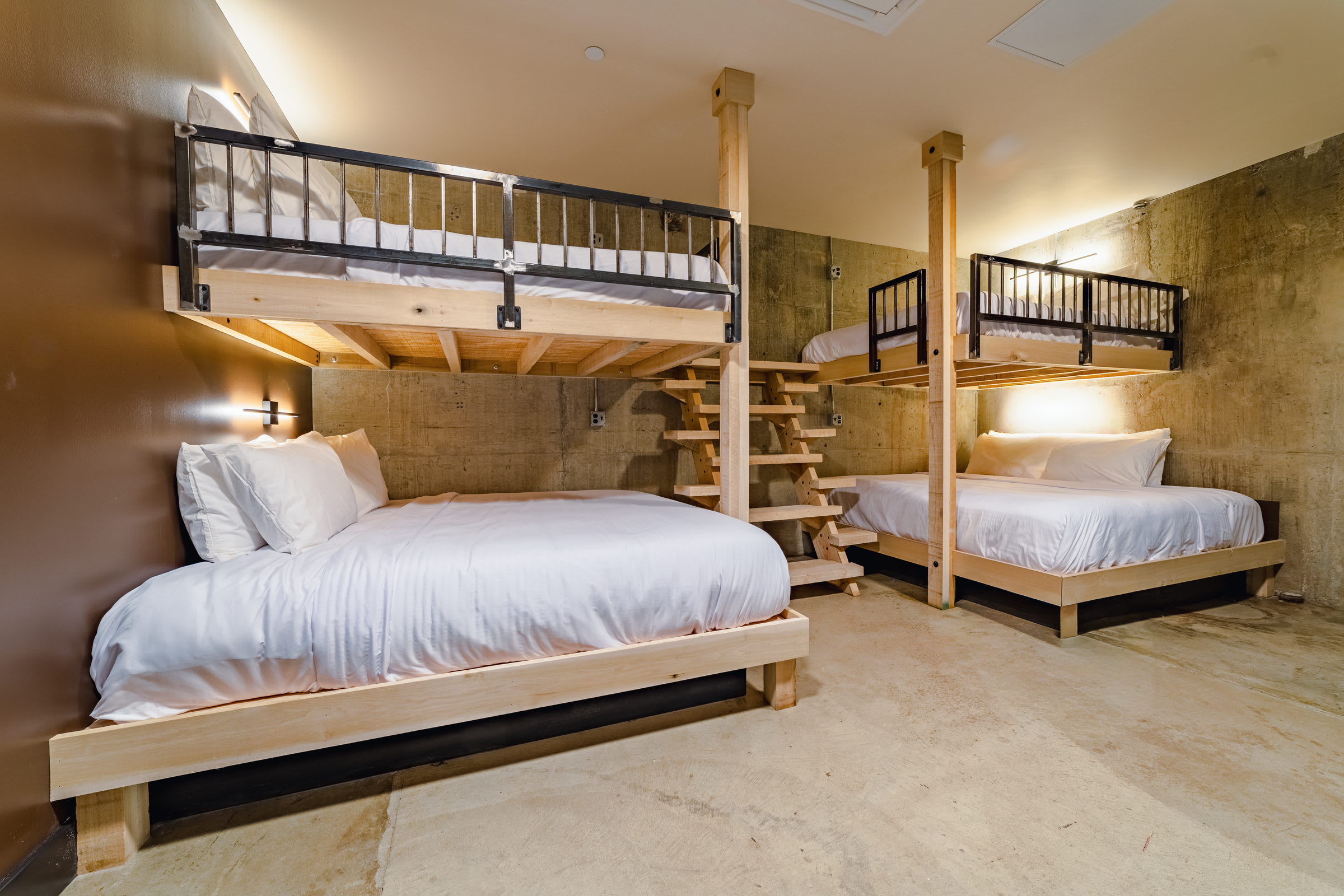 Sleep62 31Beds 18BR Super Stays A12 Up Pad Pick 6
