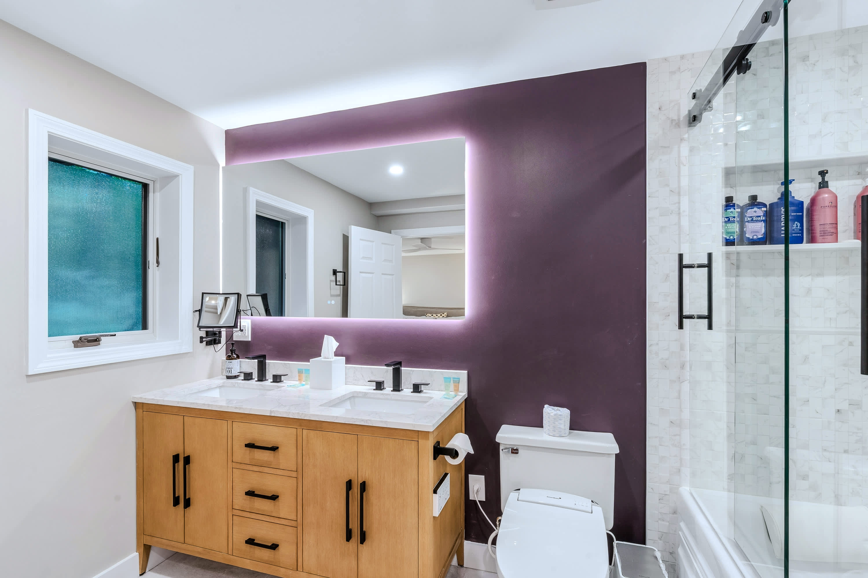 Renovated Condo with Sauna, Peloton & Fireplace