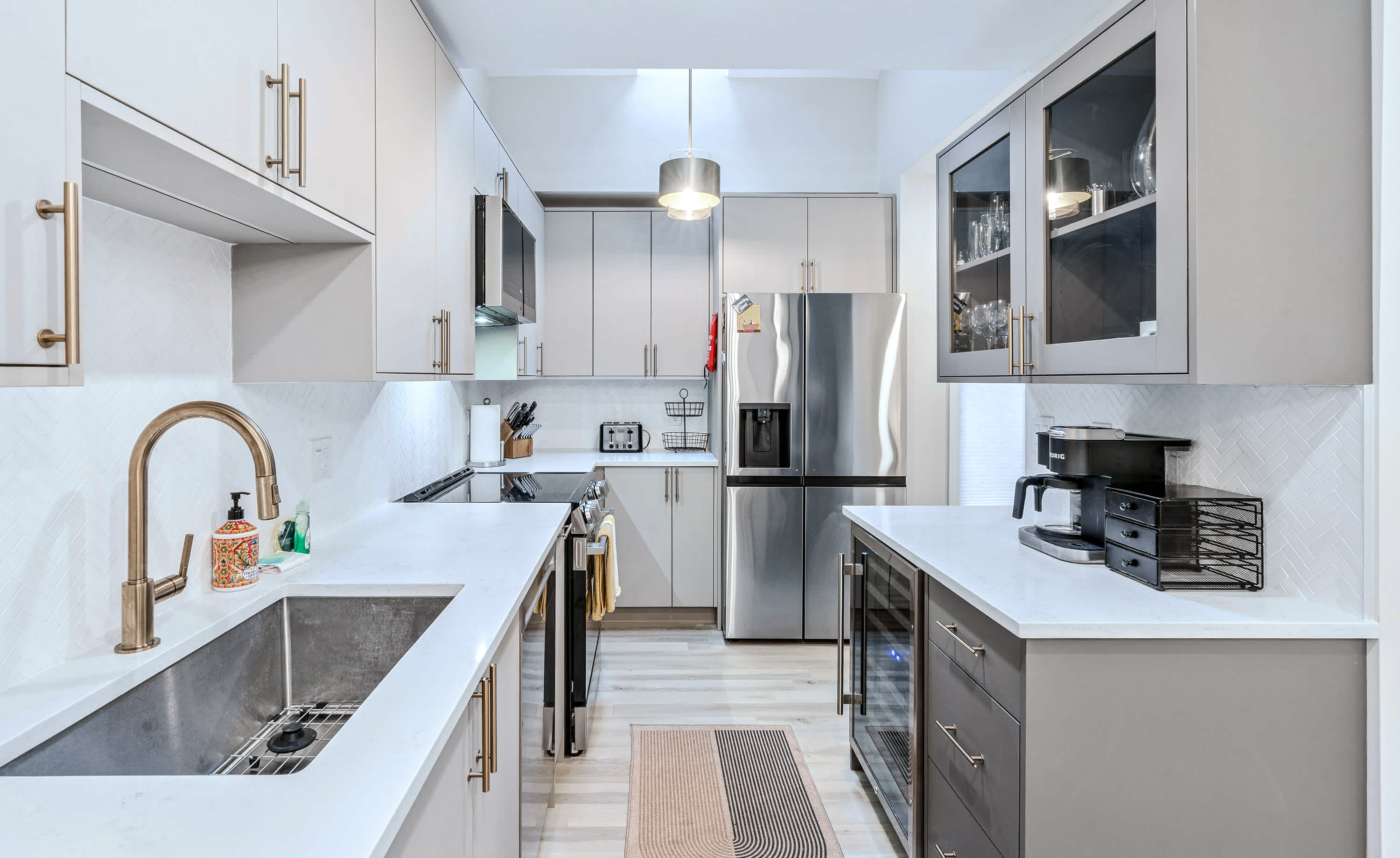 Renovated Condo with Sauna, Peloton & Fireplace