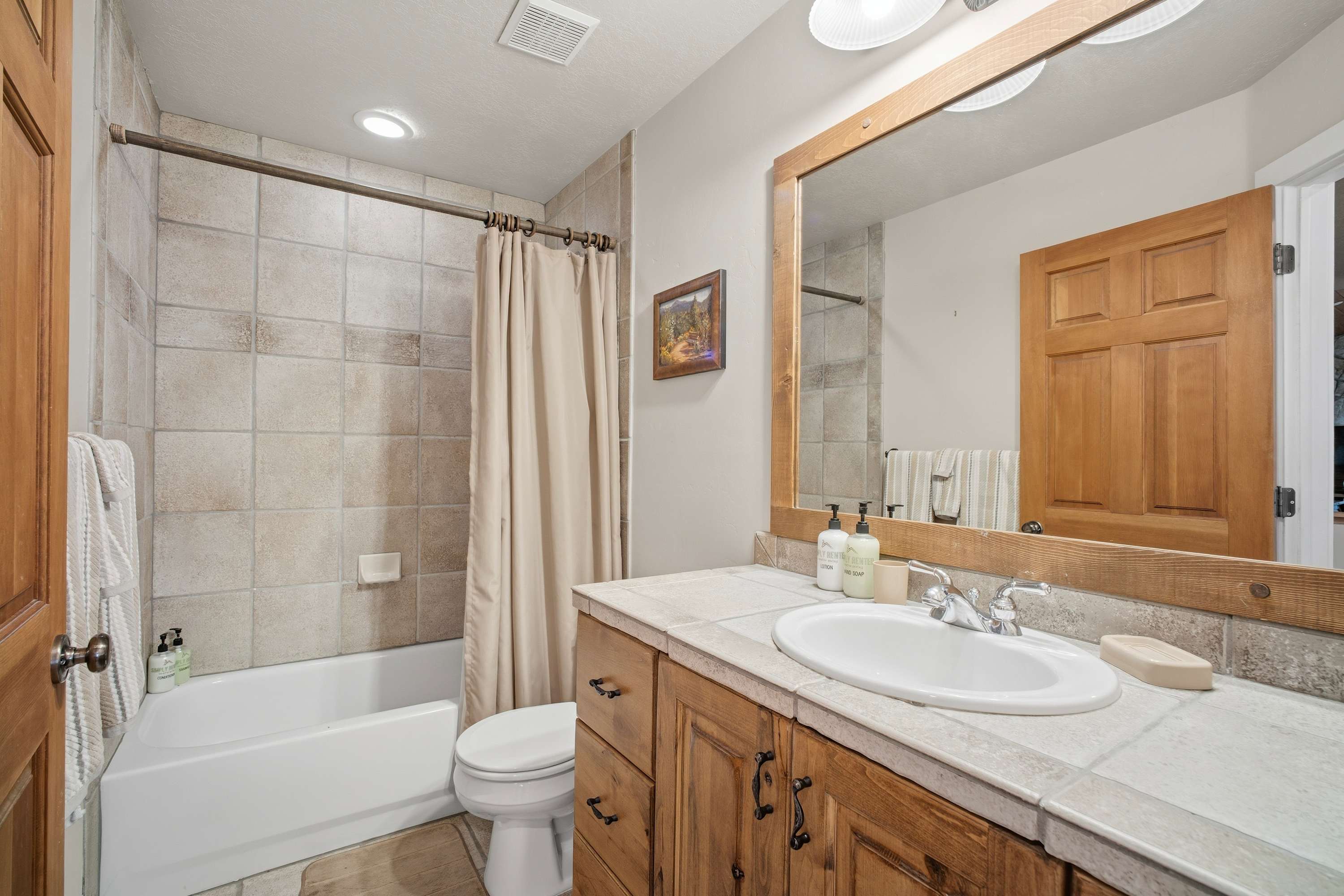 Upstairs Hallway Bathroom