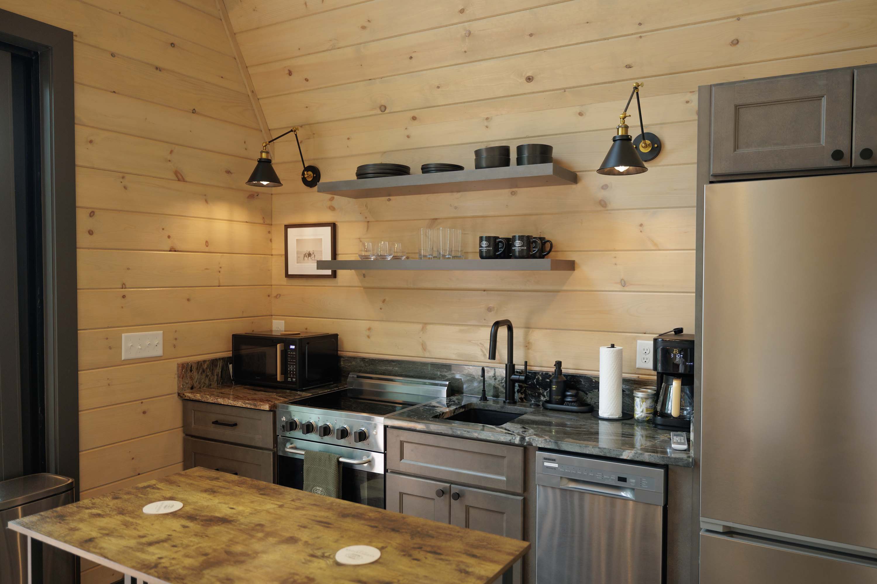 Fully Equipped Kitchen with Stainless Steel Appliances
