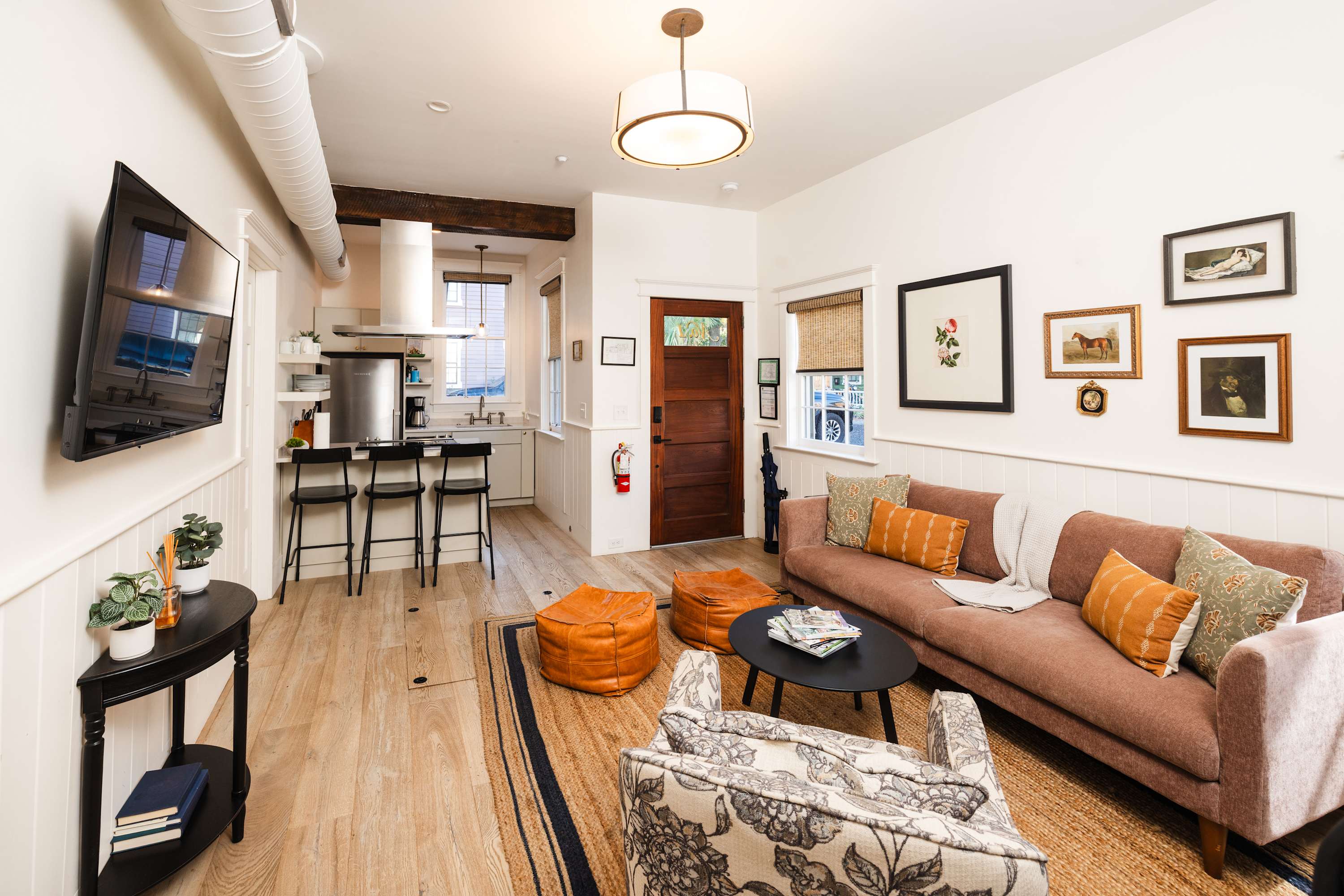 Downtown 3bd Retreat, Newly Updated & Bright! — Charleston, SC — vacation rental