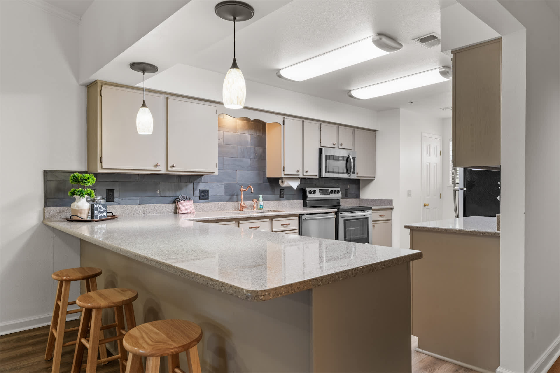 The open kitchen is well equipped for an unforgettable getaway​