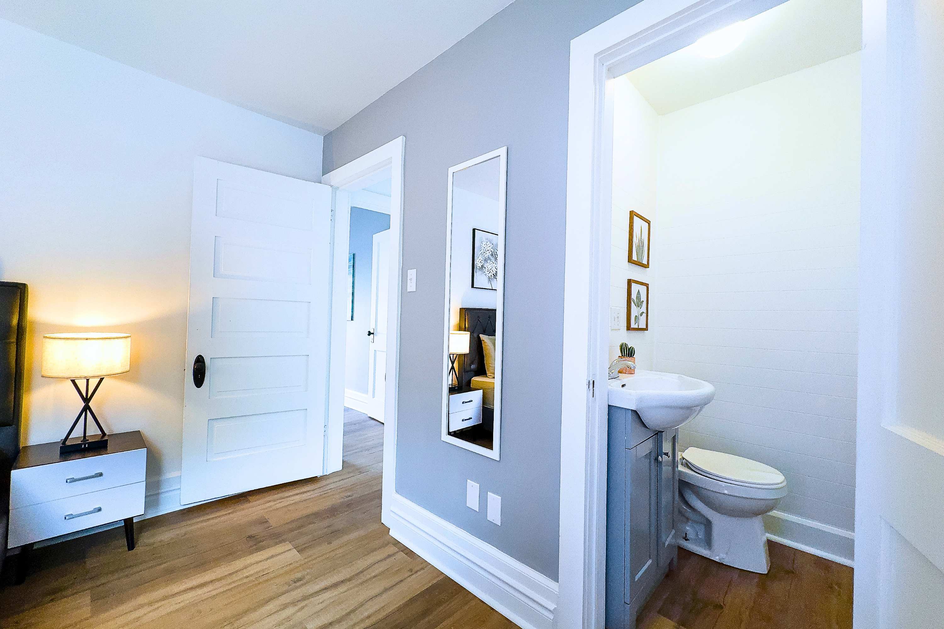 Pet Friendly Home Near Lock 32 Beach Park | Photo 16