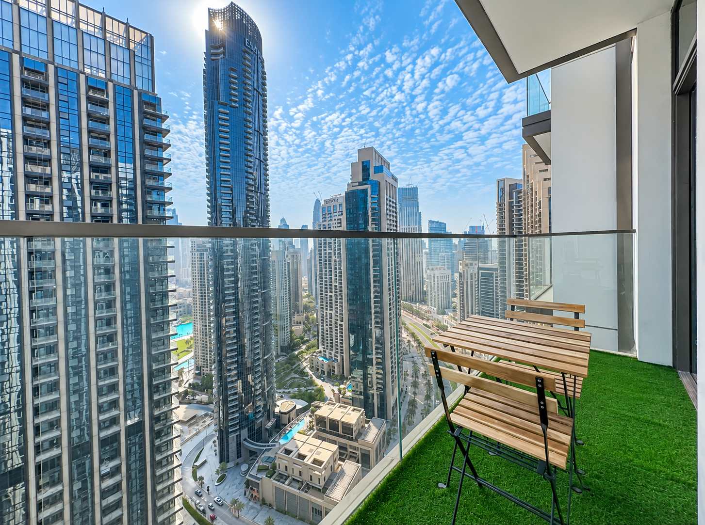 Luxury 1BR Downtown Views Walk to Burj Khalifa