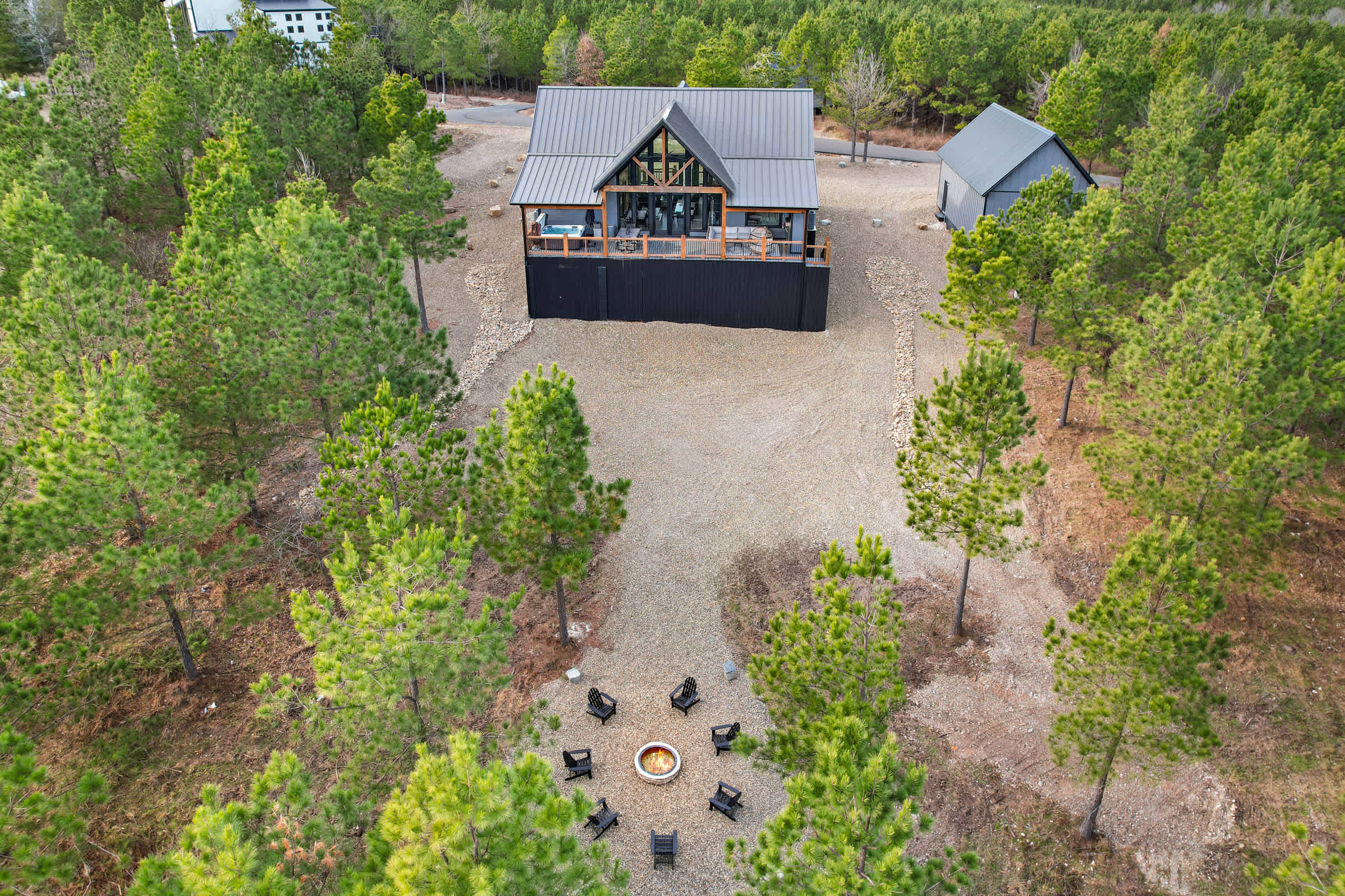 New! Cave Table Road! Fun Views! Hot Tub! Firepit!